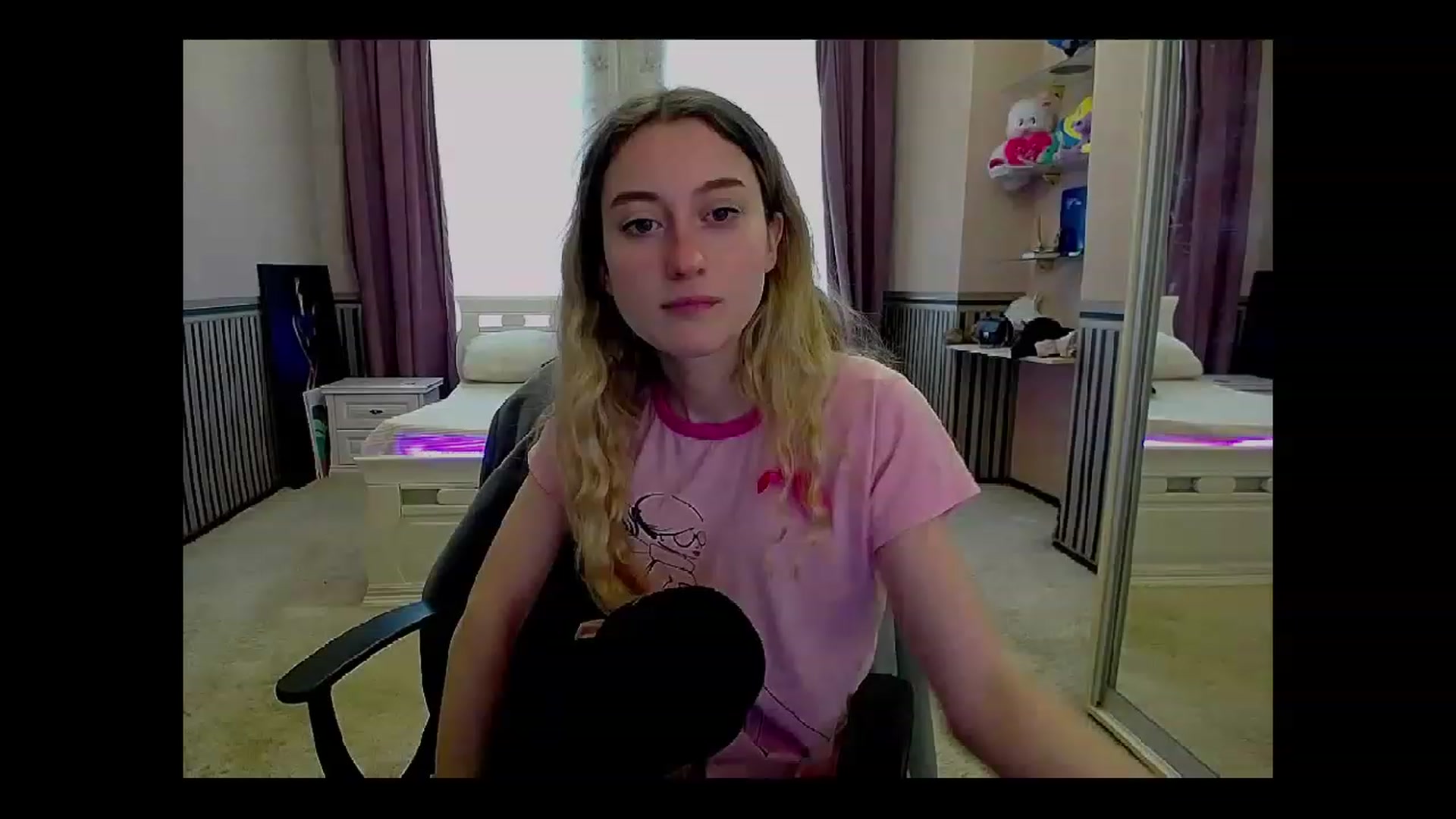 Gallery image thumbnail from LinaRum__'s myfreecams stream on, 04/14/2023, 08:38 image 16 of 20