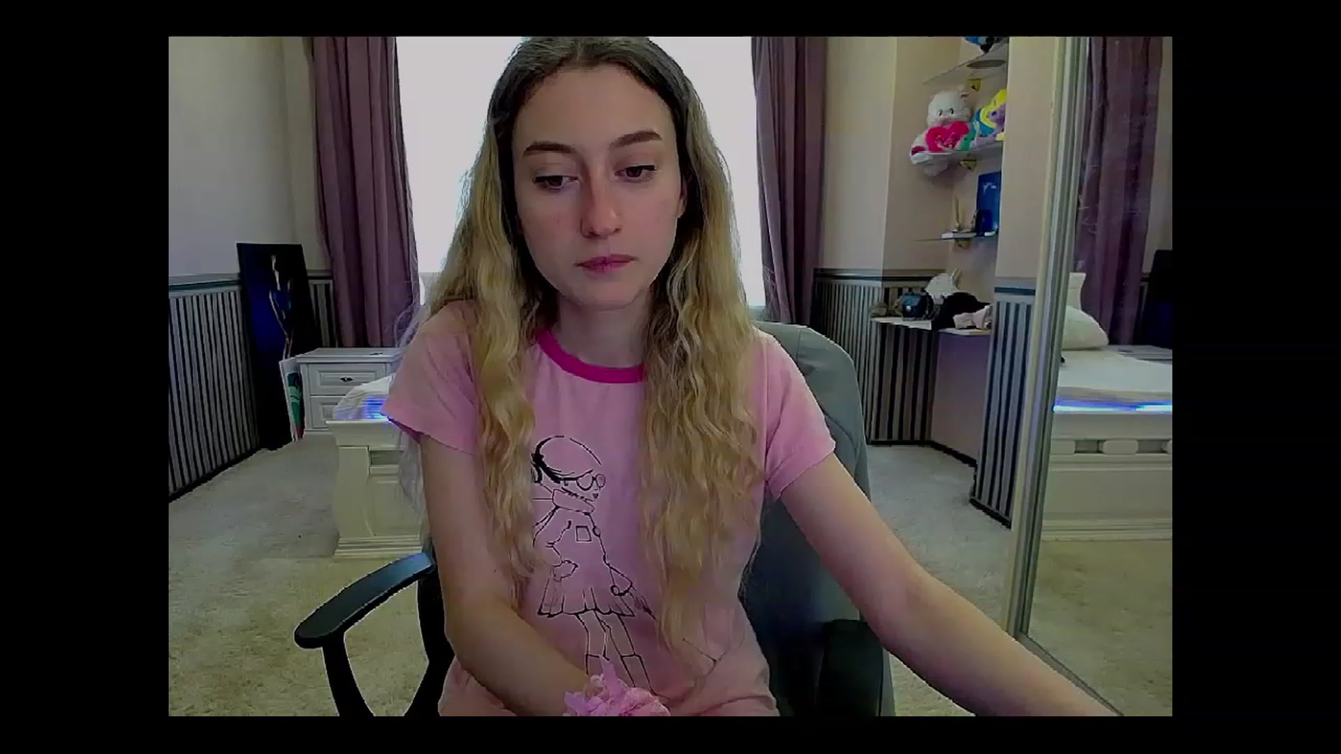 Gallery image thumbnail from LinaRum__'s myfreecams stream on, 04/14/2023, 08:38 image 7 of 20