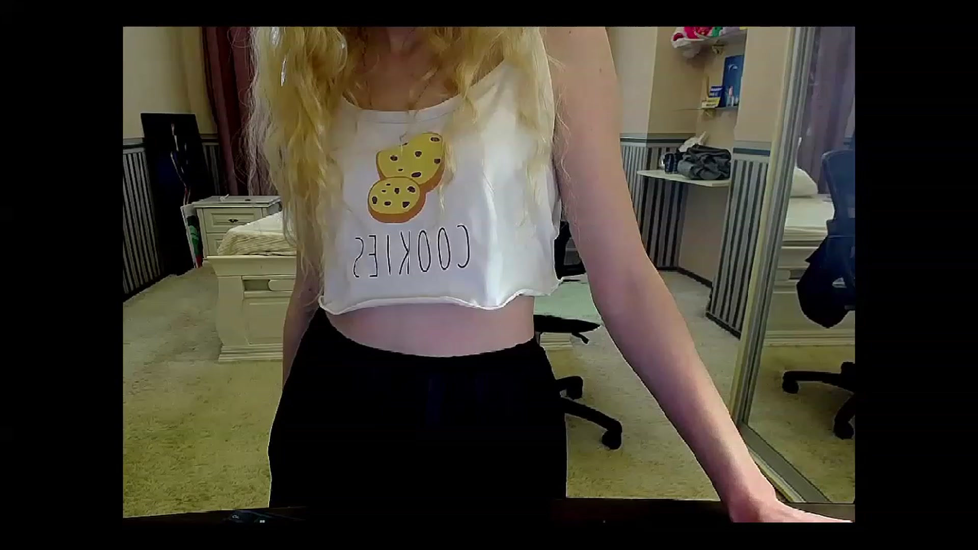 Gallery image thumbnail from LinaRum__'s myfreecams stream on, 04/20/2023, 09:15 image 8 of 20