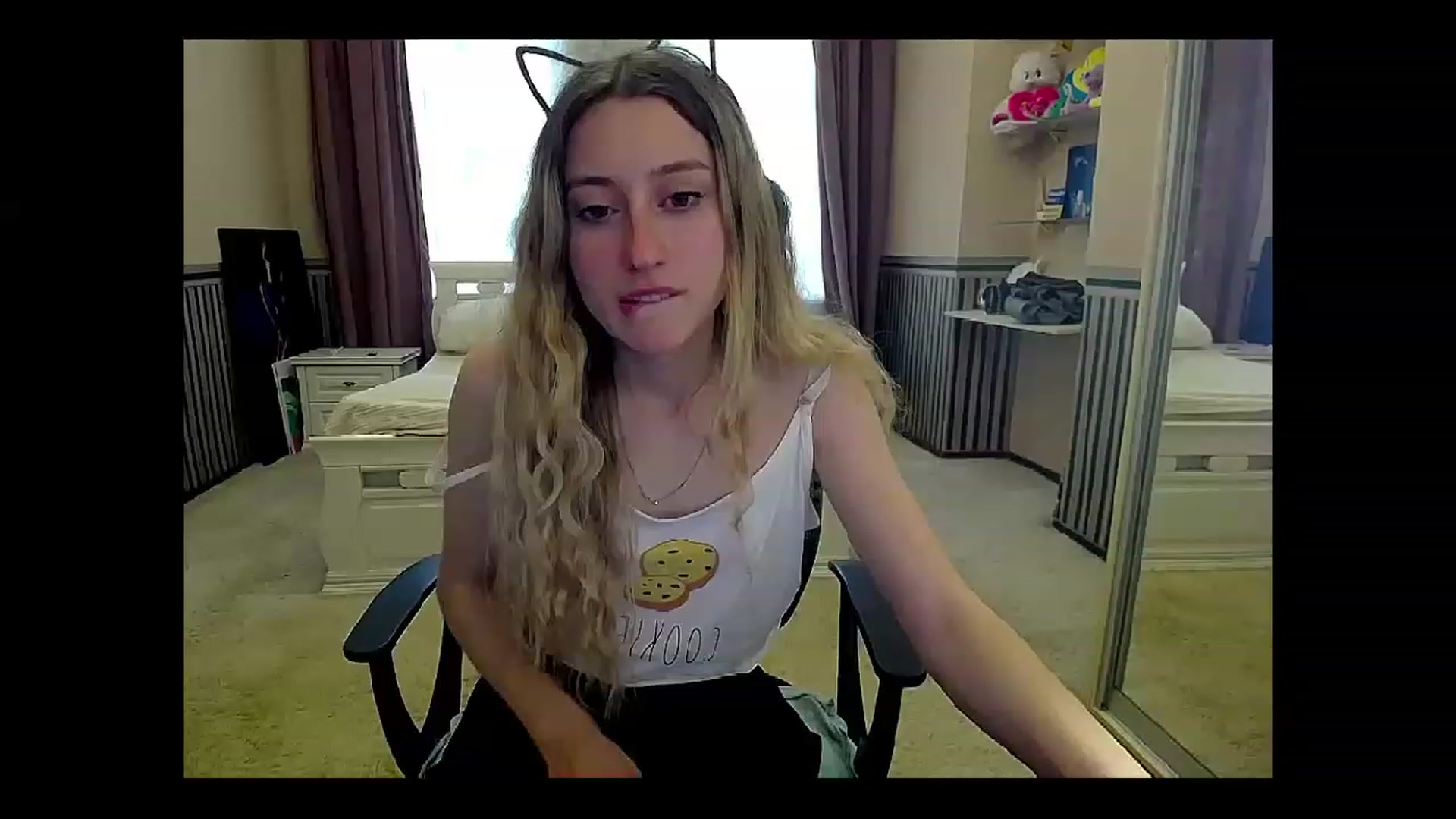 Gallery image thumbnail from LinaRum__'s myfreecams stream on, 04/20/2023, 10:11 image 20 of 20