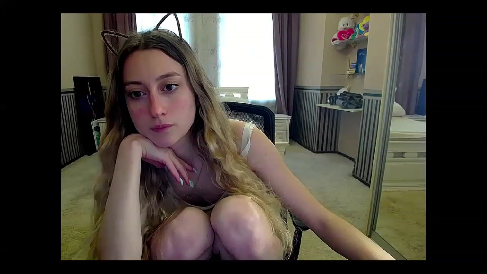 Gallery image thumbnail from LinaRum__'s myfreecams stream on, 04/20/2023, 10:11 image 19 of 20
