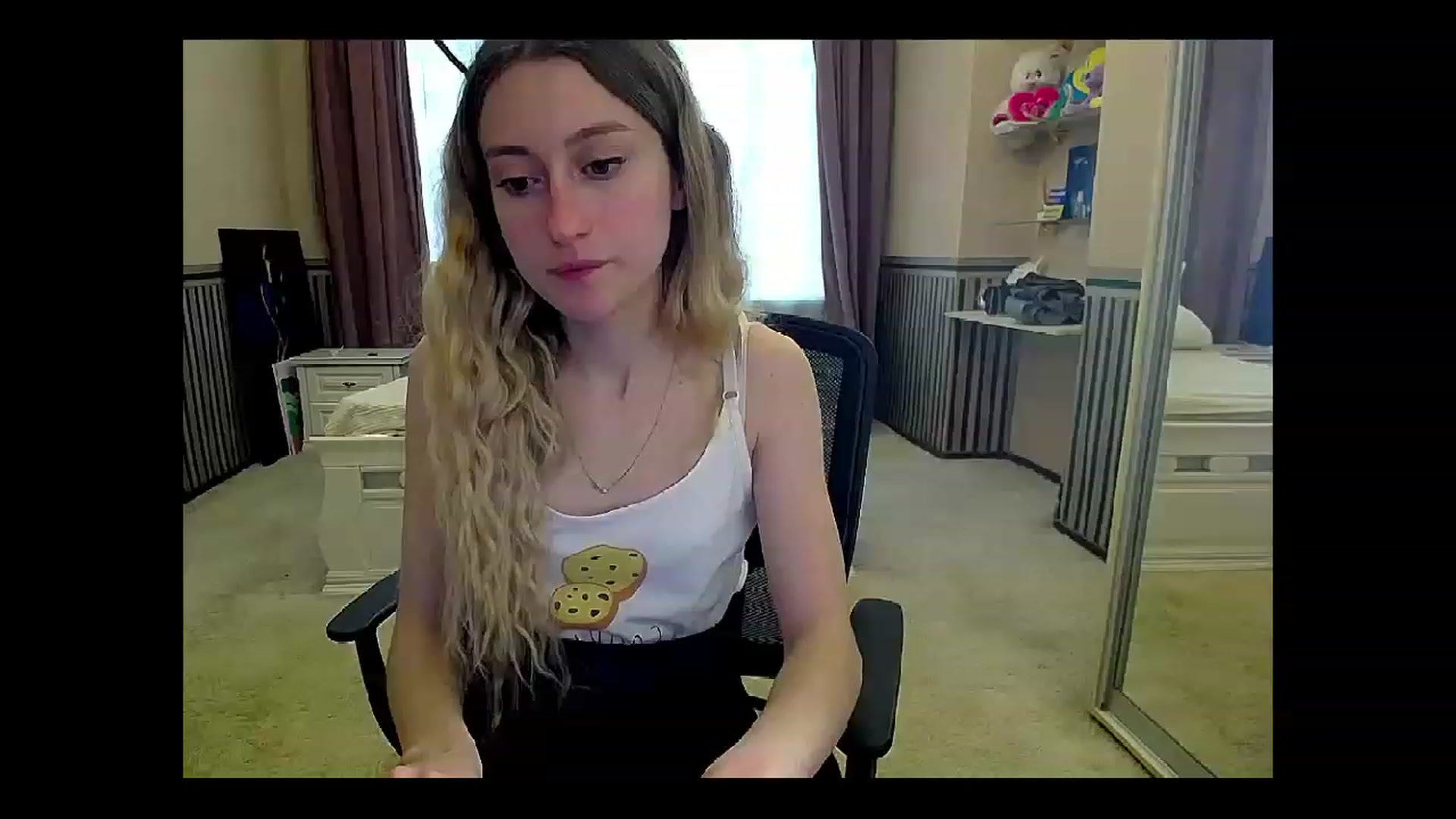 Gallery image thumbnail from LinaRum__'s myfreecams stream on, 04/20/2023, 10:59 image 17 of 20