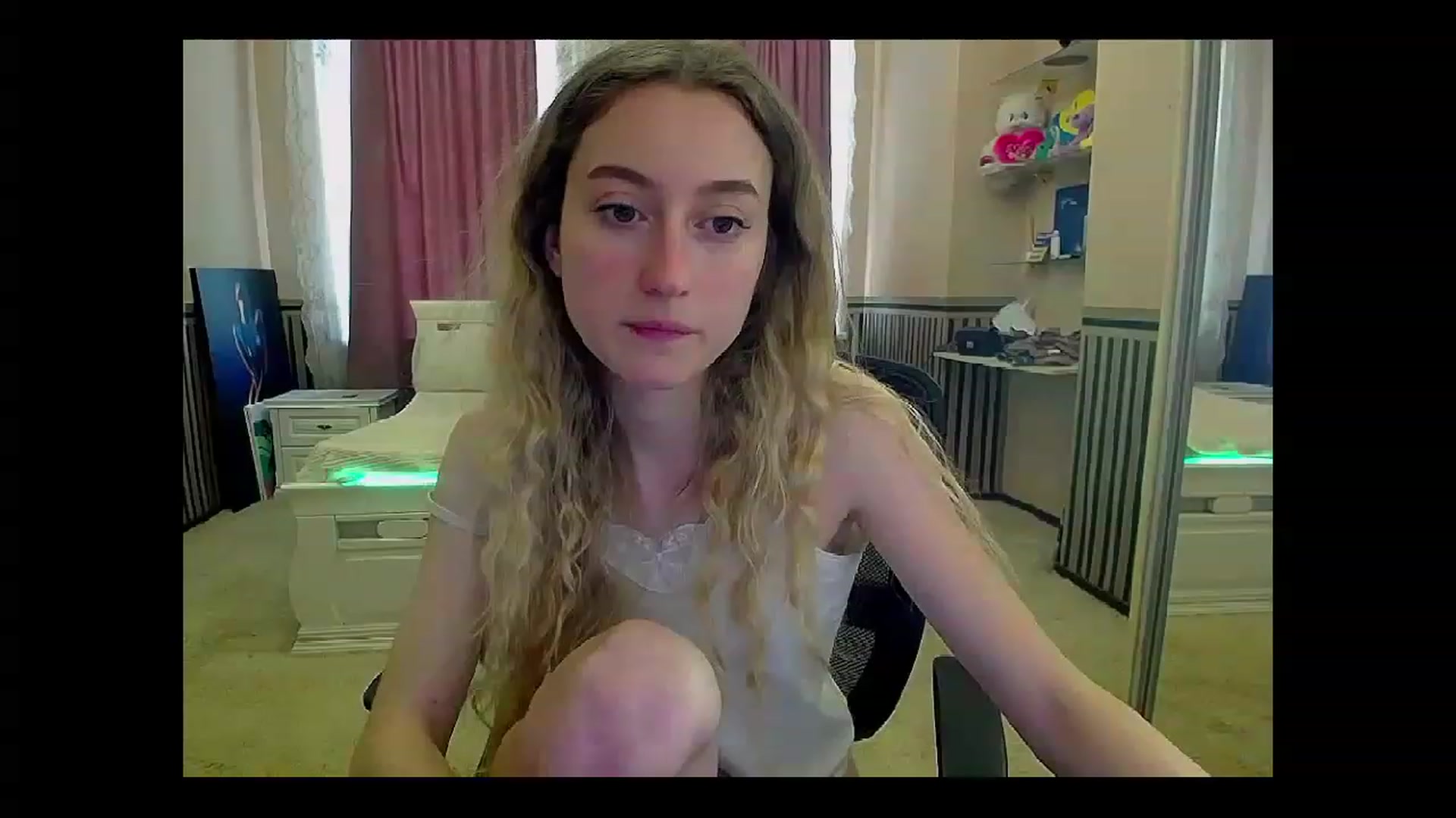 Gallery image thumbnail from LinaRum__'s myfreecams stream on, 04/25/2023, 11:32 image 11 of 20