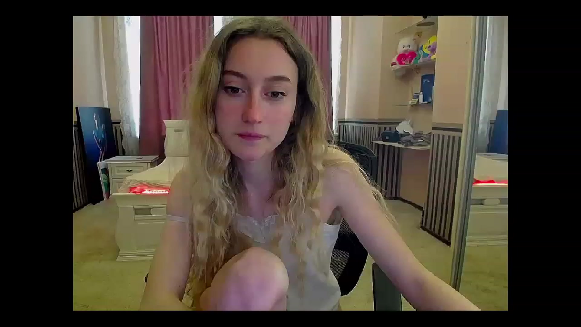 Gallery image thumbnail from LinaRum__'s myfreecams stream on, 04/25/2023, 11:32 image 13 of 20