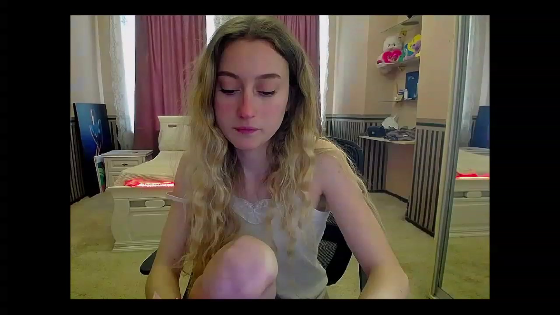 Gallery image thumbnail from LinaRum__'s myfreecams stream on, 04/25/2023, 11:32 image 12 of 20