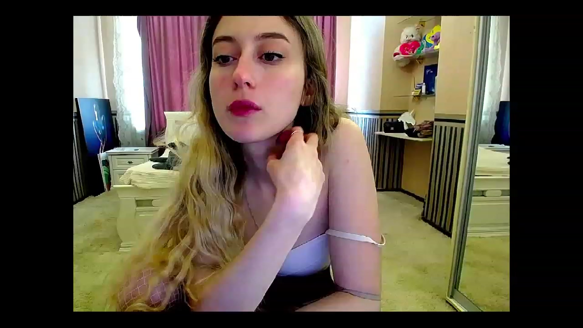 Gallery image thumbnail from LinaRum__'s myfreecams stream on, 04/28/2023, 08:35 image 3 of 20