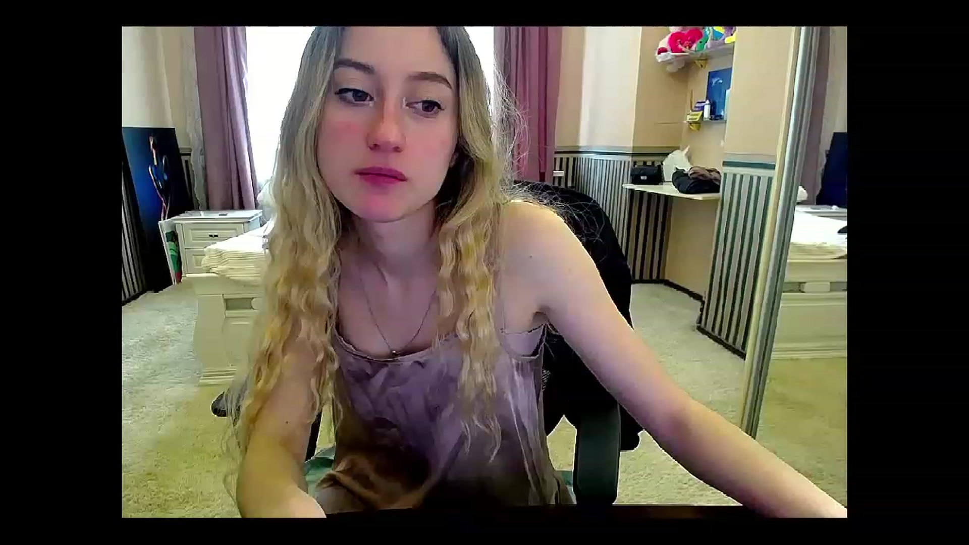 Gallery image thumbnail from LinaRum__'s myfreecams stream on, 04/29/2023, 09:35 image 8 of 20