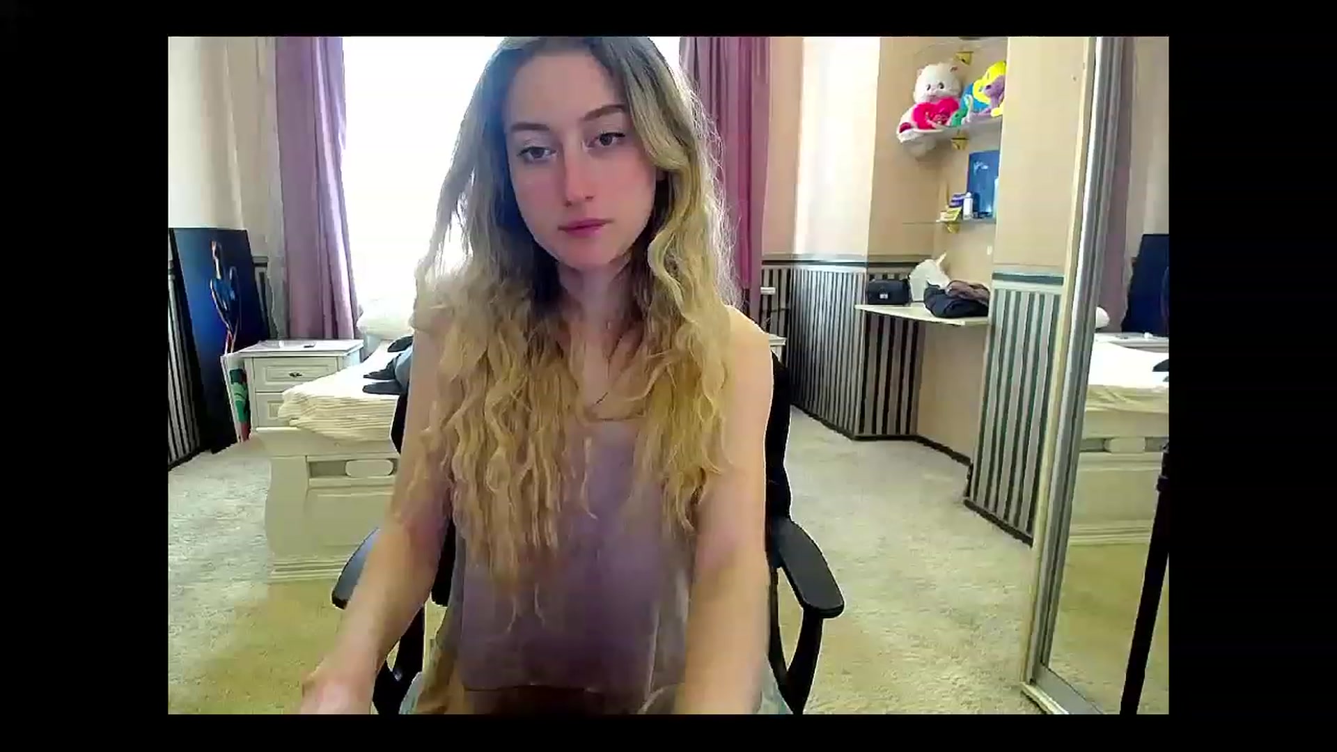 Gallery image thumbnail from LinaRum__'s myfreecams stream on, 04/29/2023, 11:25 image 18 of 20