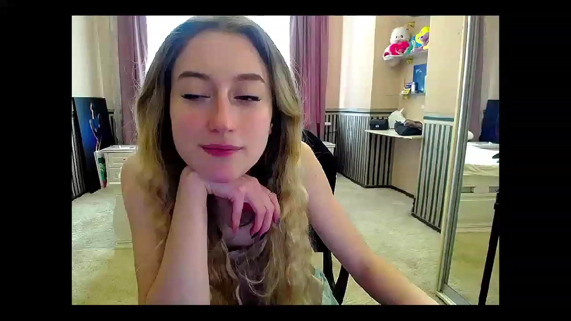 Gallery image thumbnail from LinaRum__'s myfreecams stream on, 04/29/2023, 11:25 image 17 of 20