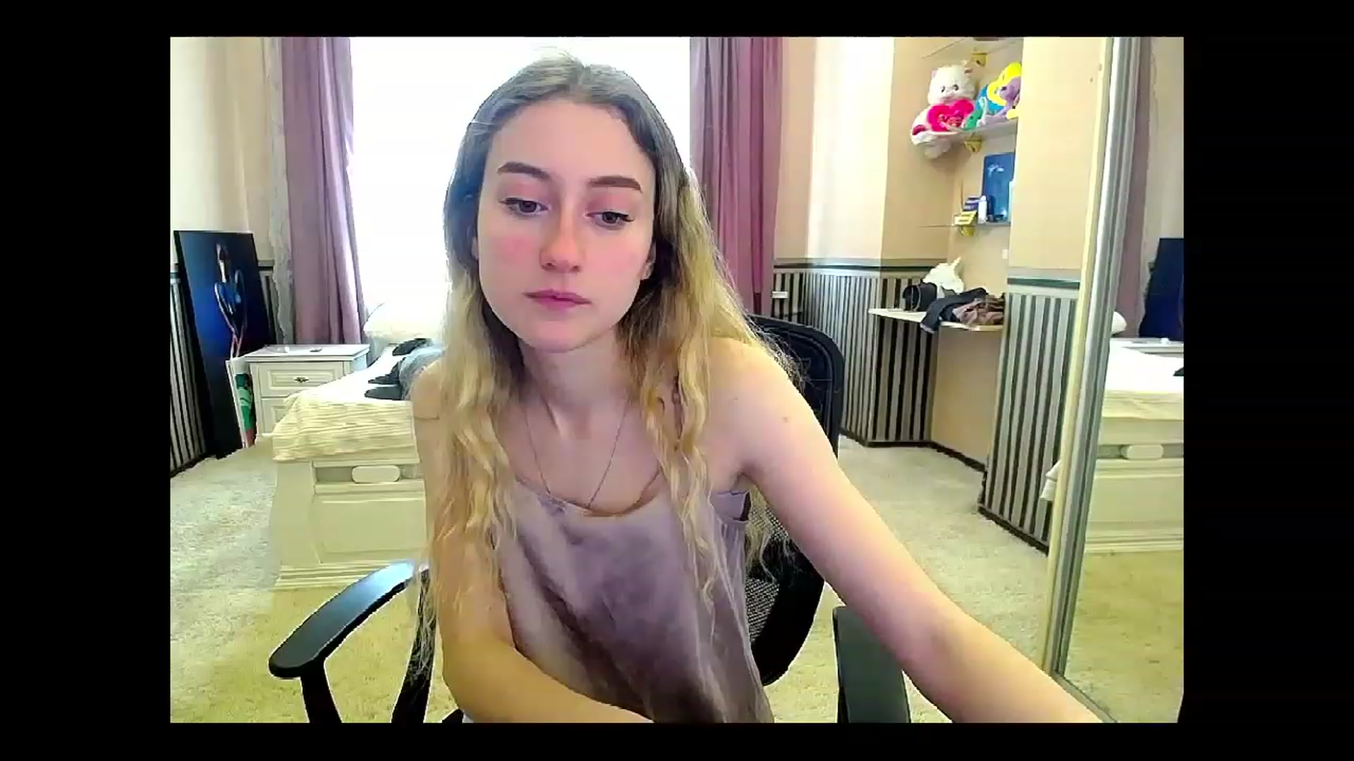 Gallery image thumbnail from LinaRum__'s myfreecams stream on, 04/30/2023, 11:01 image 5 of 20