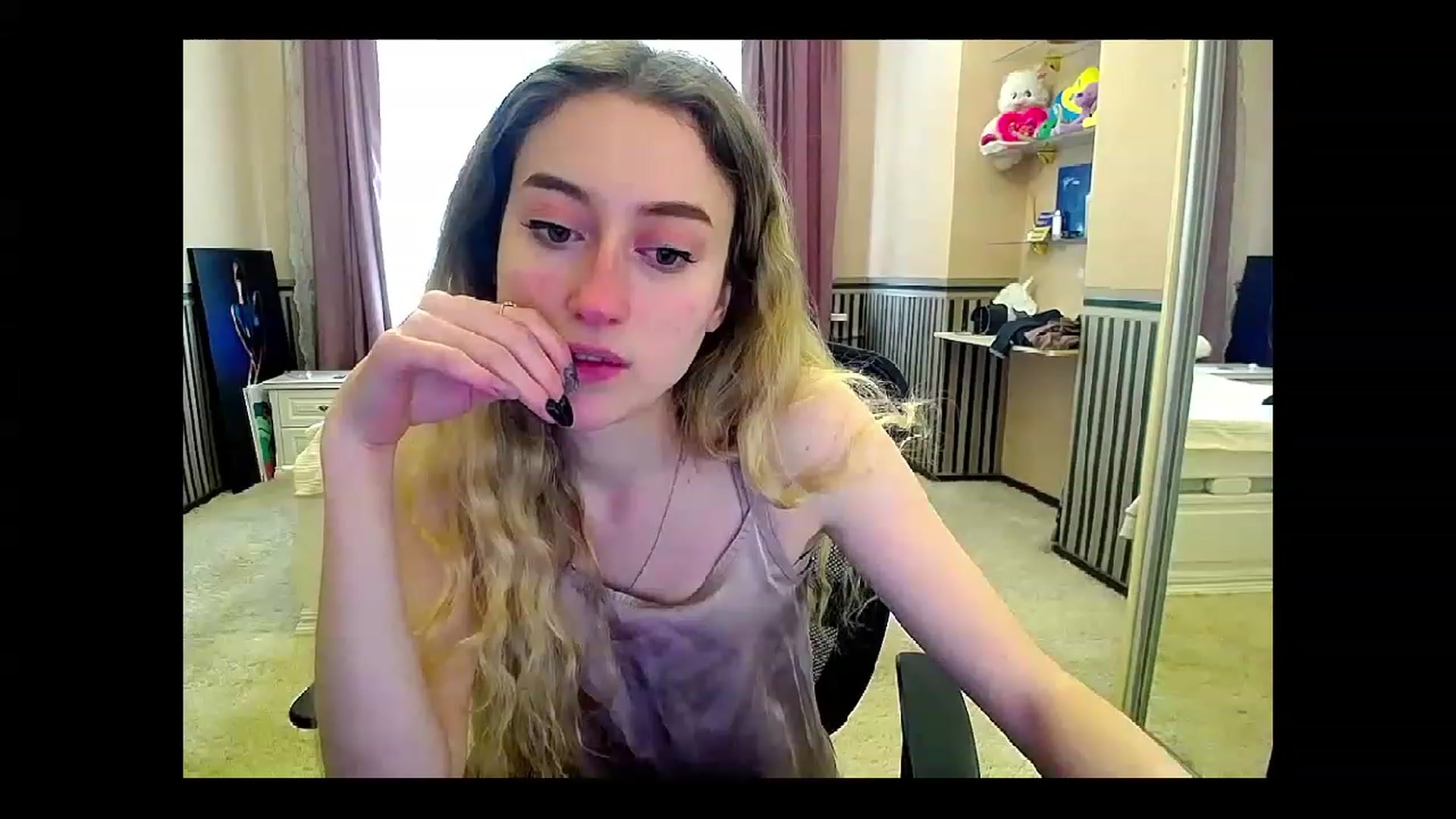 Gallery image thumbnail from LinaRum__'s myfreecams stream on, 04/30/2023, 11:01 image 2 of 20