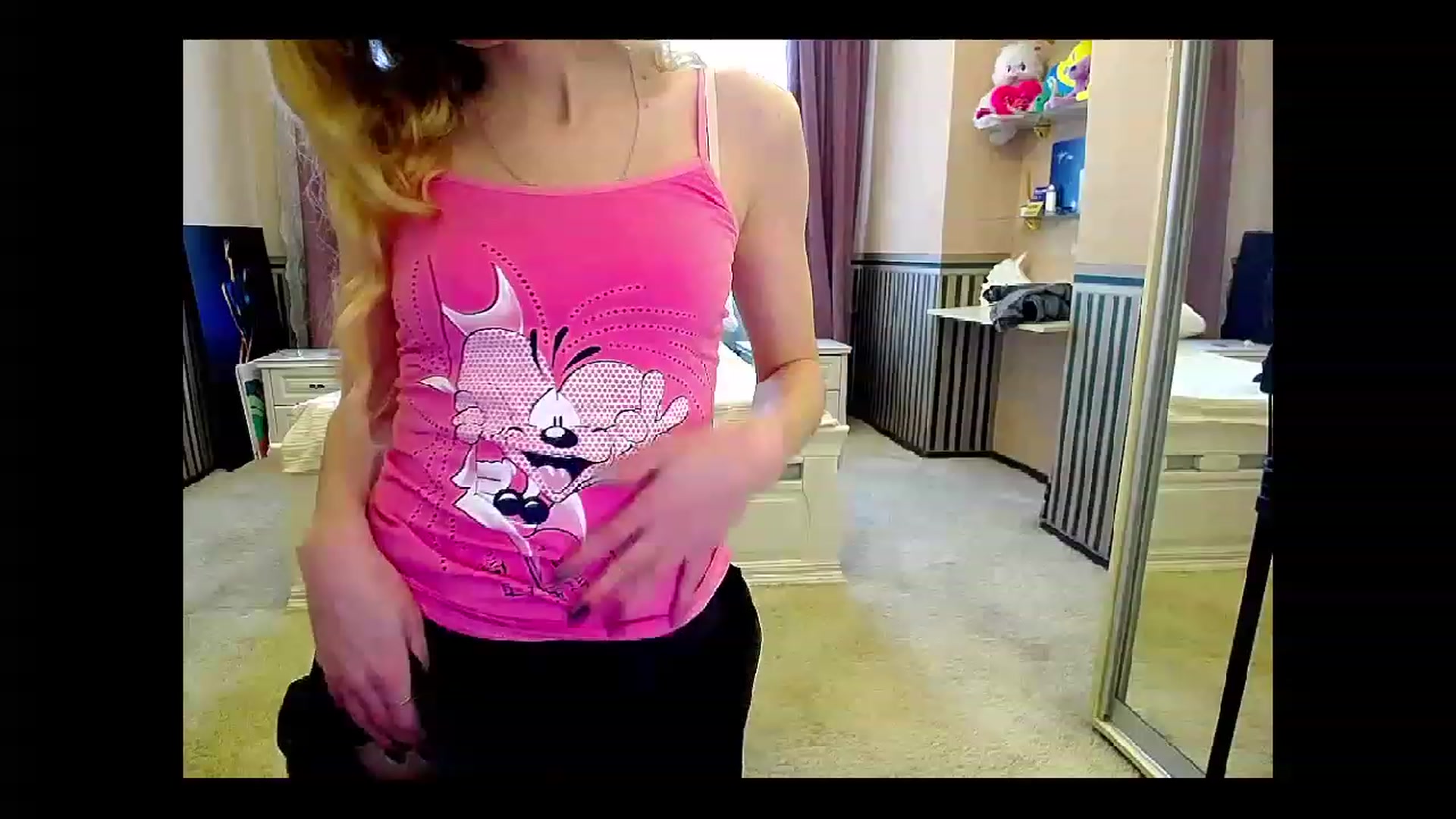 Gallery image thumbnail from LinaRum__'s myfreecams stream on, 05/02/2023, 07:21 image 1 of 20