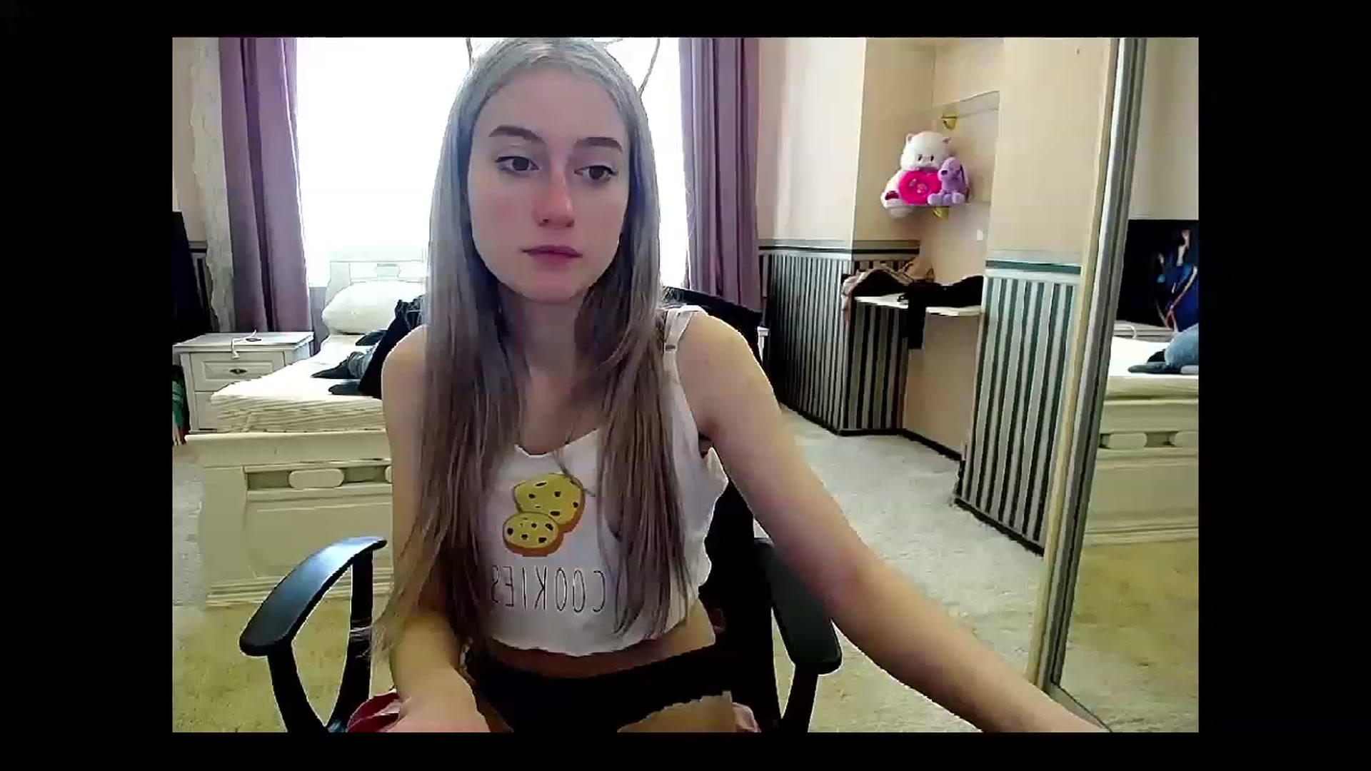 Gallery image thumbnail from LinaRum__'s myfreecams stream on, 05/06/2023, 11:04 image 3 of 20