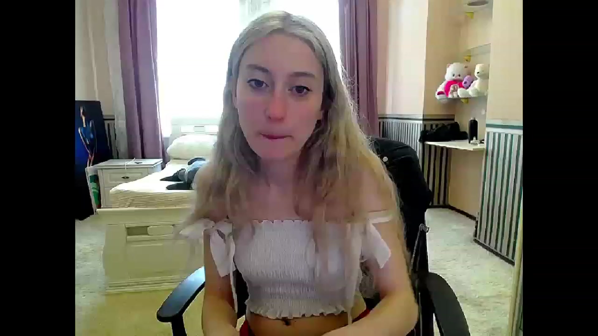 Gallery image thumbnail from LinaRum__'s myfreecams stream on, 05/11/2023, 08:36 image 16 of 20