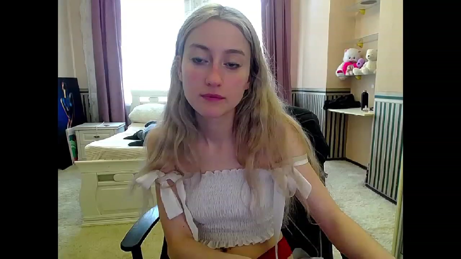 Gallery image thumbnail from LinaRum__'s myfreecams stream on, 05/11/2023, 08:36 image 15 of 20