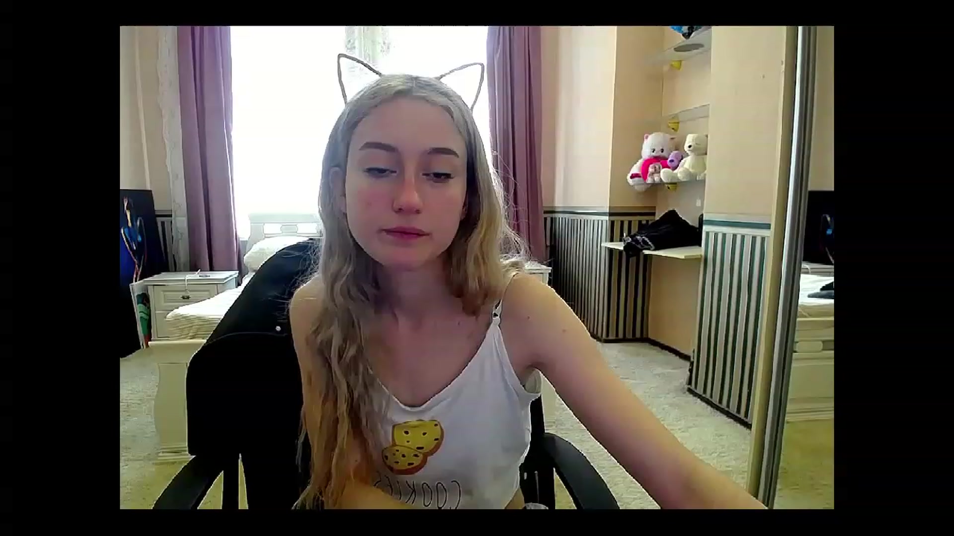 Gallery image thumbnail from LinaRum__'s myfreecams stream on, 05/13/2023, 09:18 image 1 of 20