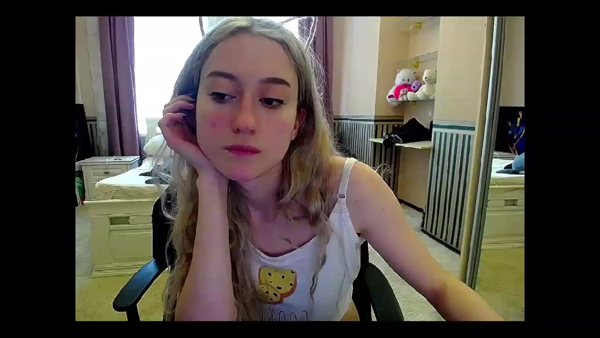 Gallery image thumbnail from LinaRum__'s myfreecams stream on, 05/13/2023, 10:36 image 6 of 20