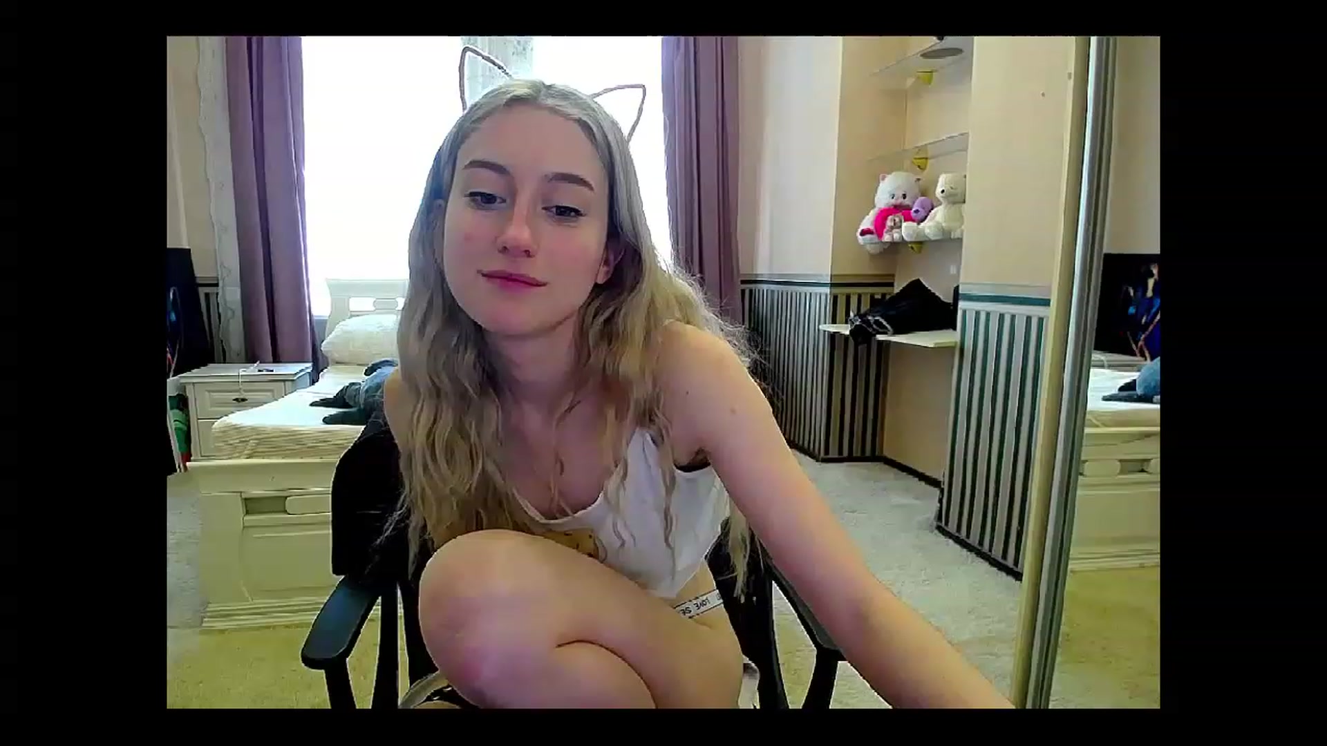Gallery image thumbnail from LinaRum__'s myfreecams stream on, 05/13/2023, 11:41 image 3 of 20