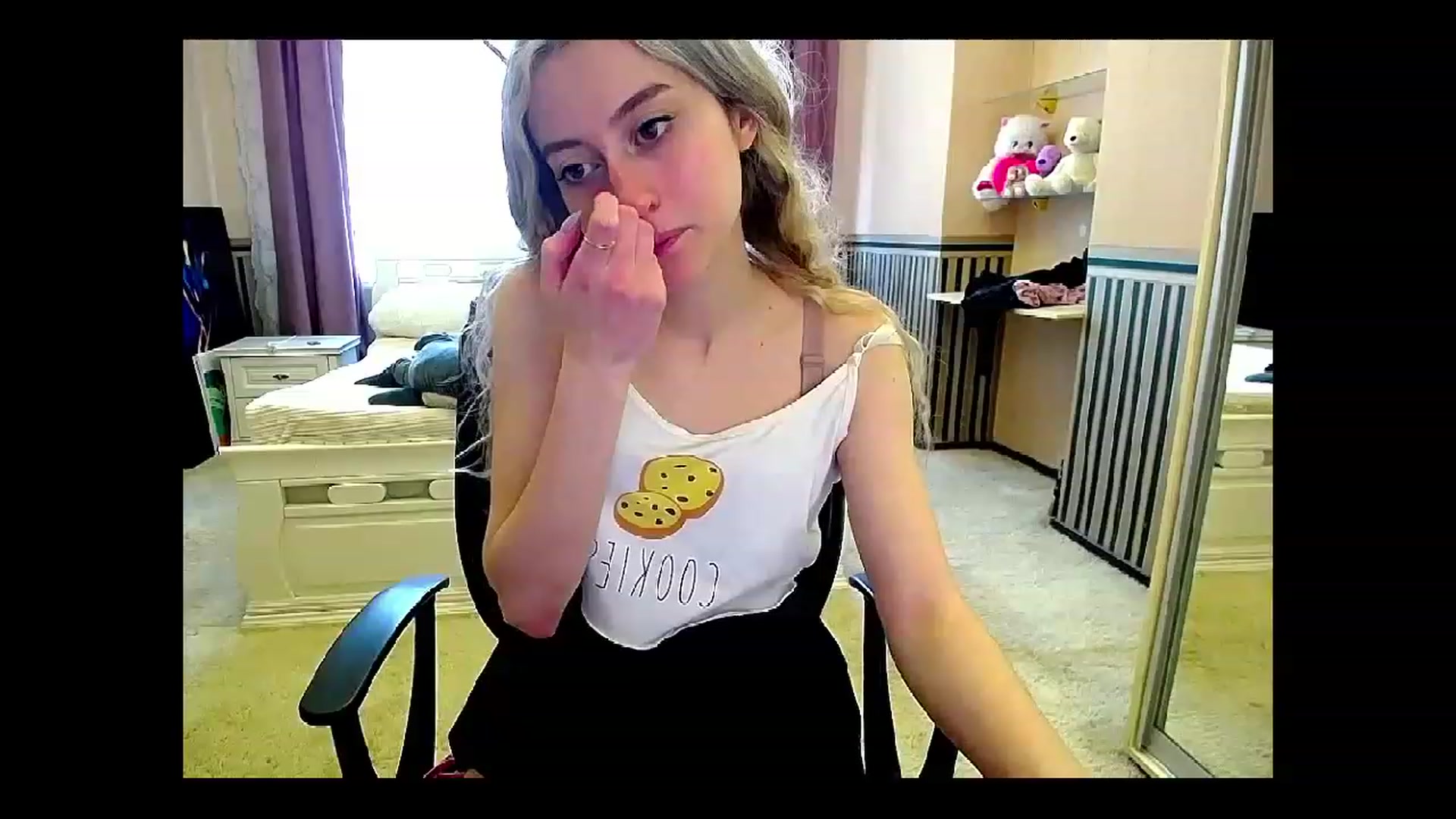 Gallery image thumbnail from LinaRum__'s myfreecams stream on, 05/17/2023, 07:43 image 11 of 20