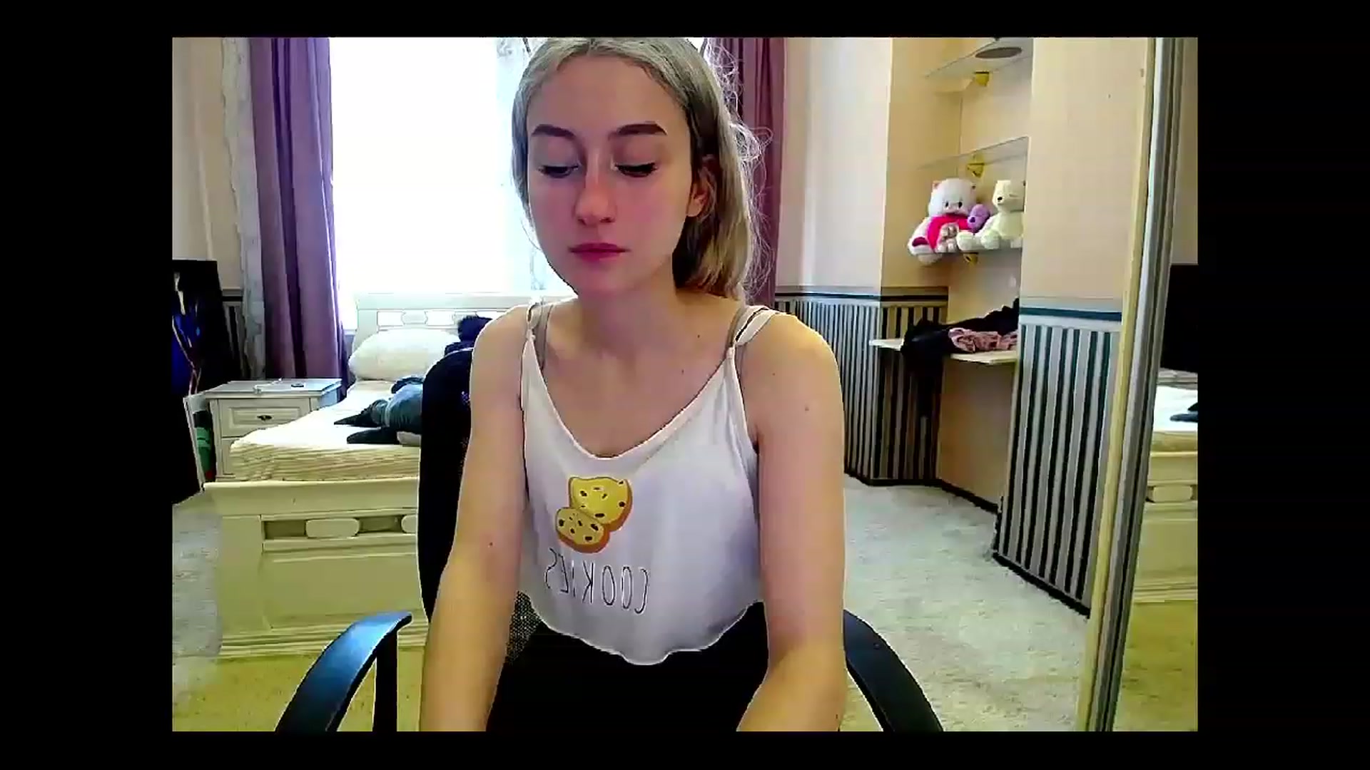 Gallery image thumbnail from LinaRum__'s myfreecams stream on, 05/17/2023, 07:43 image 13 of 20