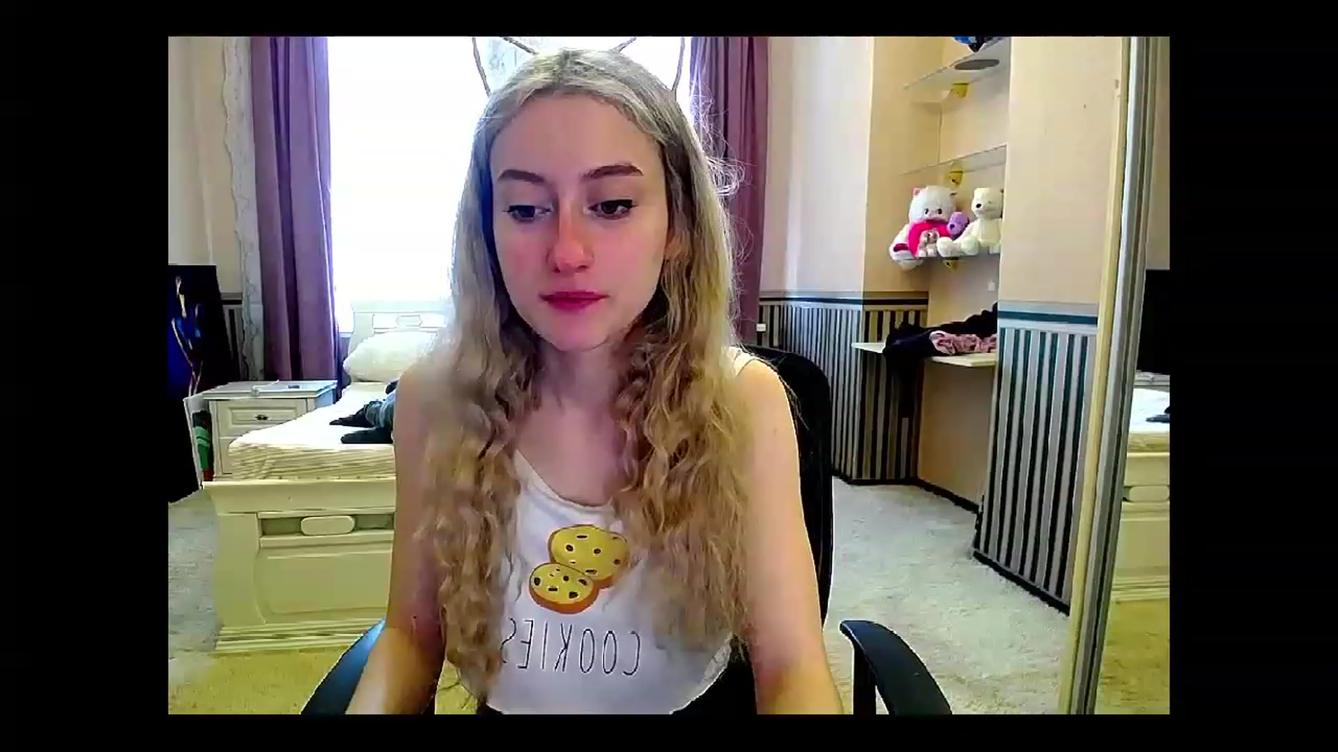 Gallery image thumbnail from LinaRum__'s myfreecams stream on, 05/17/2023, 07:43 image 2 of 20