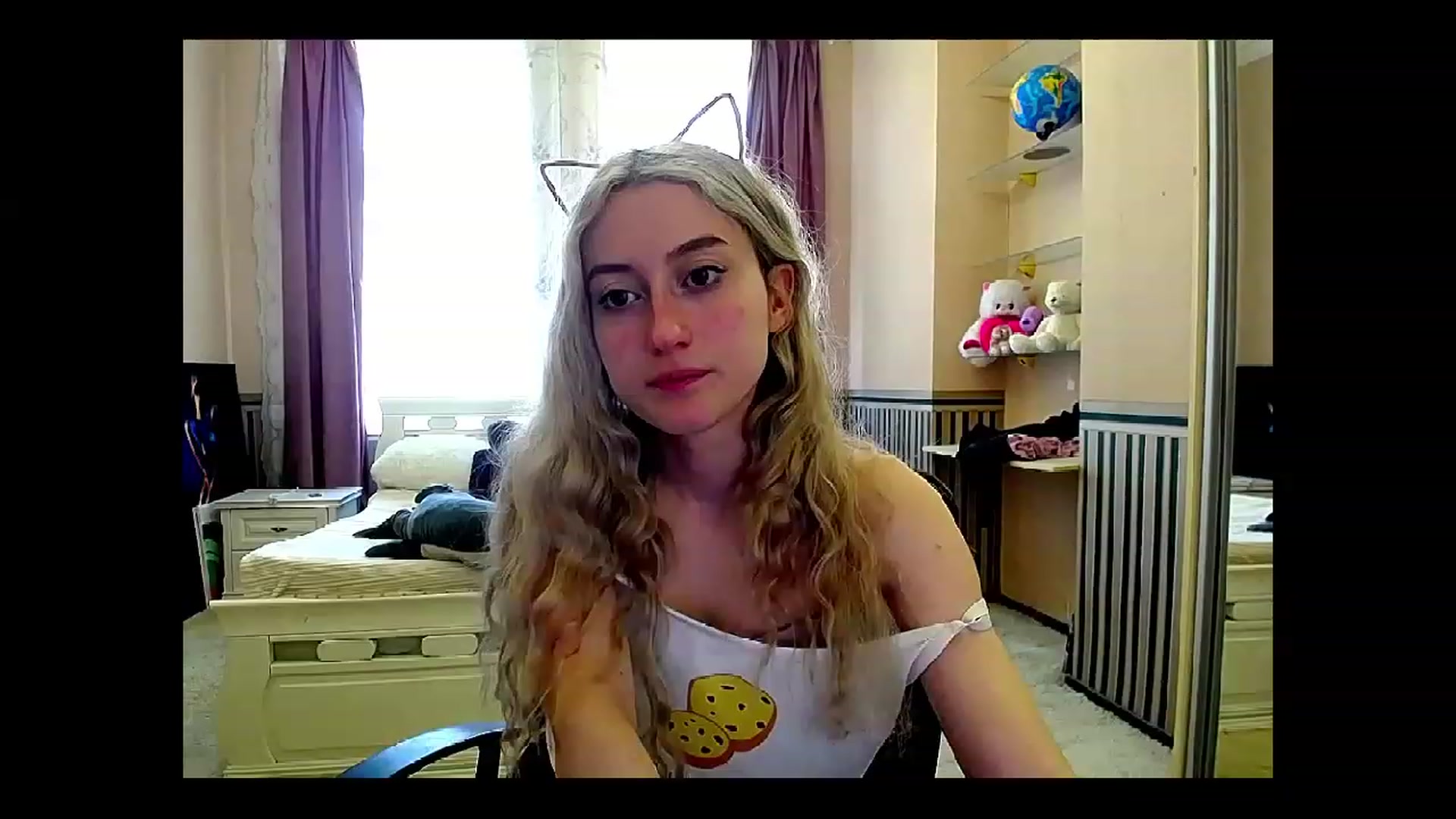 Gallery image thumbnail from LinaRum__'s myfreecams stream on, 05/17/2023, 08:57 image 16 of 20