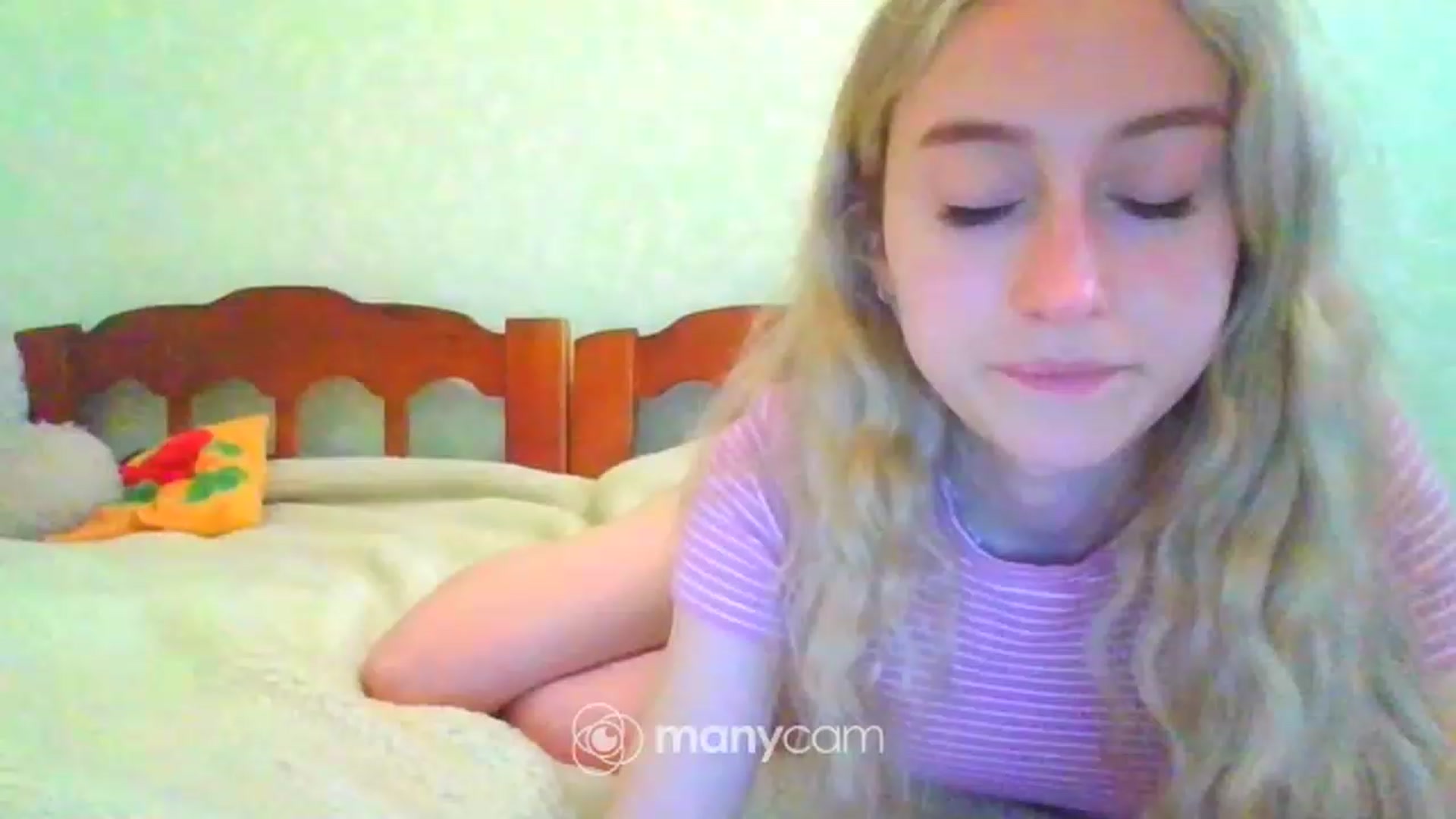 Gallery image thumbnail from LinaRum__'s myfreecams stream on, 05/28/2023, 11:54 image 4 of 20