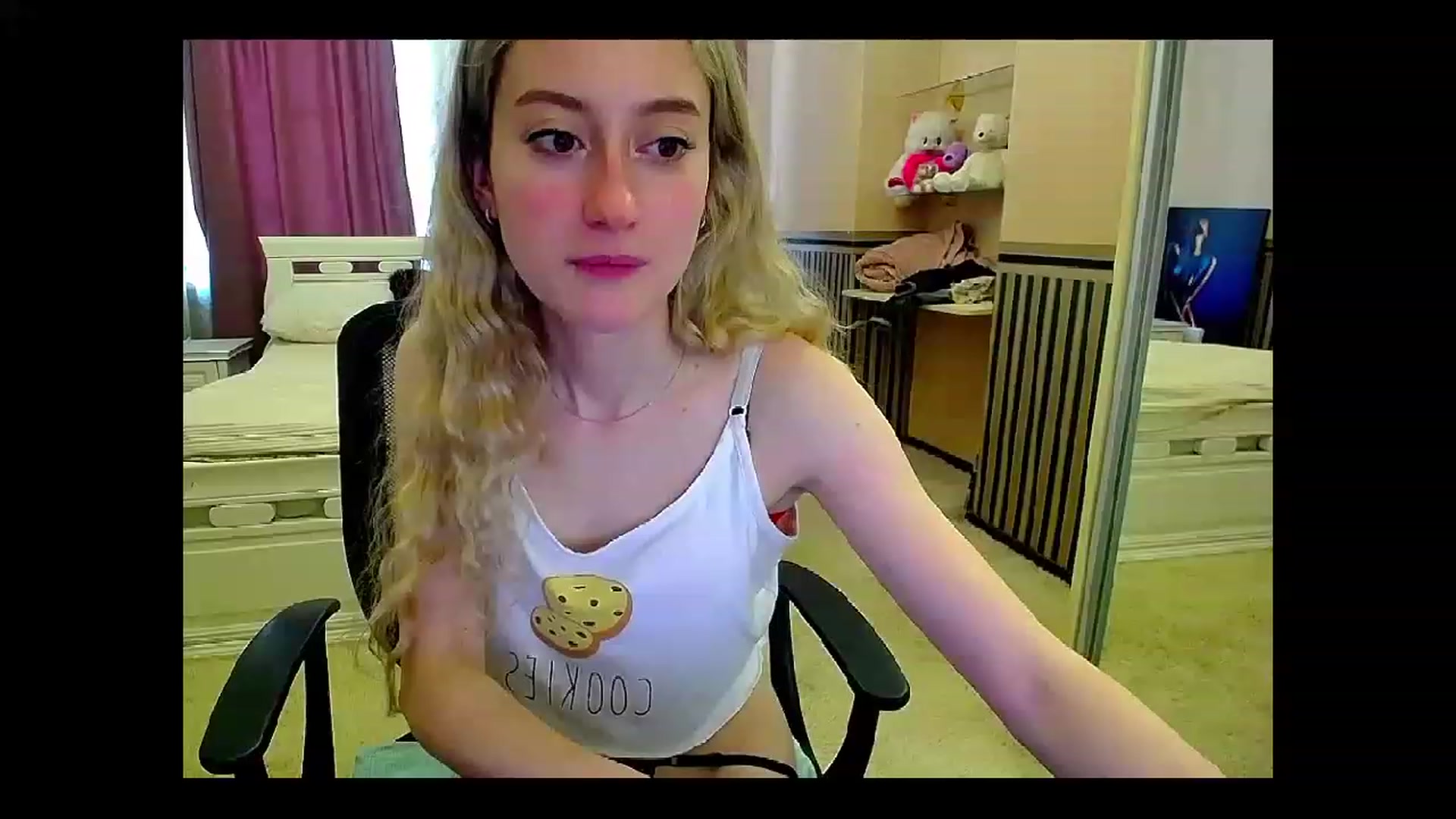 Gallery image thumbnail from LinaRum__'s myfreecams stream on, 05/29/2023, 08:55 image 17 of 20