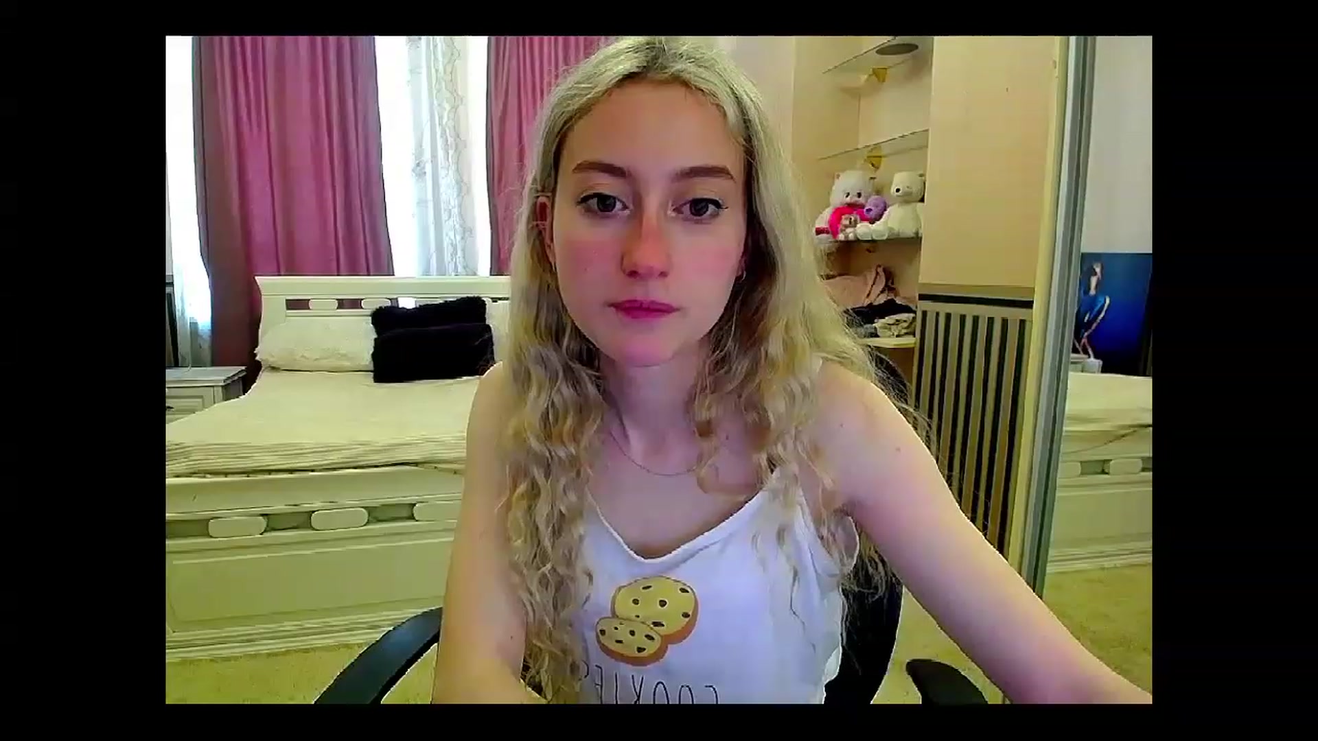 Gallery image thumbnail from LinaRum__'s myfreecams stream on, 05/29/2023, 10:03 image 7 of 20