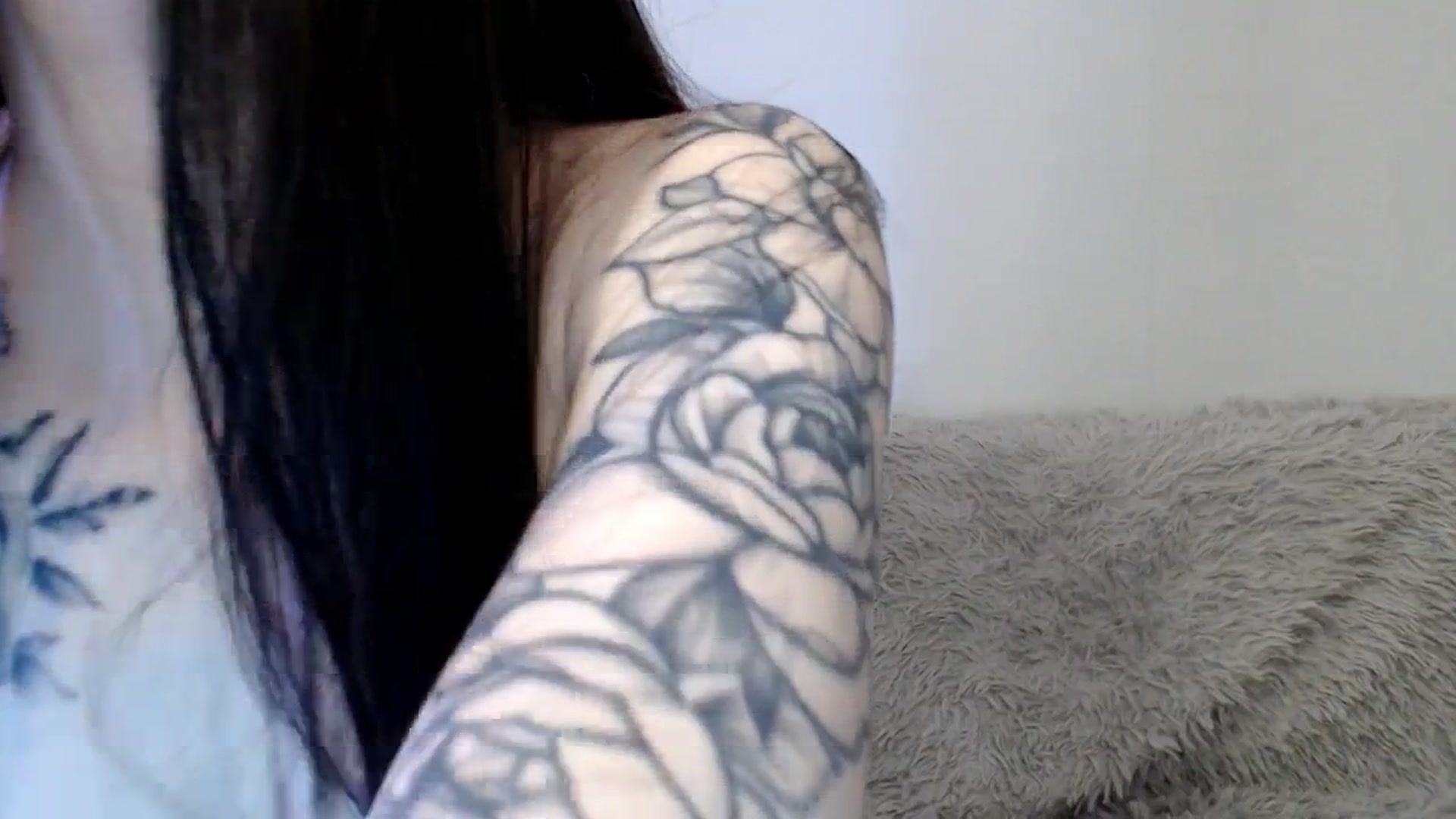 Gallery image thumbnail from LinaShawty's myfreecams stream on, 06/24/2025, 06:22 image 10 of 20