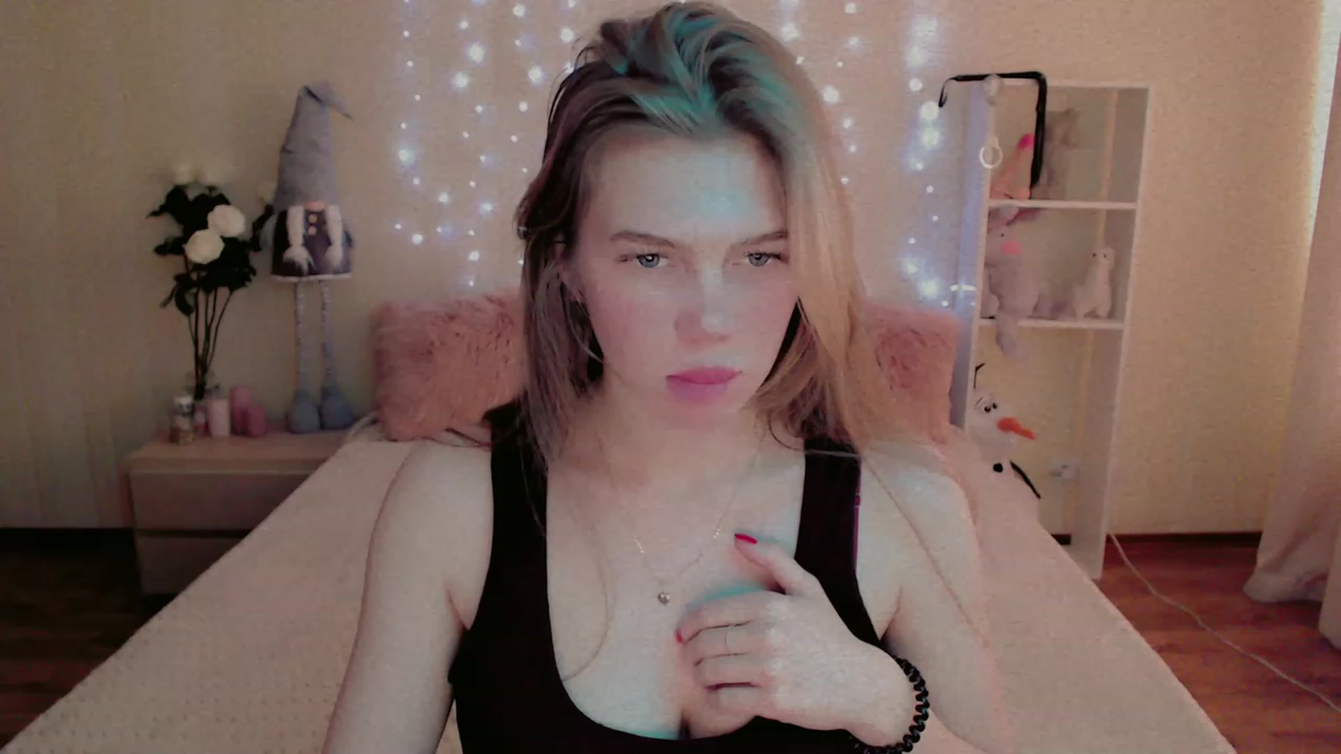 Gallery image thumbnail from Lina_69's myfreecams stream on, 02/11/2023, 11:20 image 10 of 20