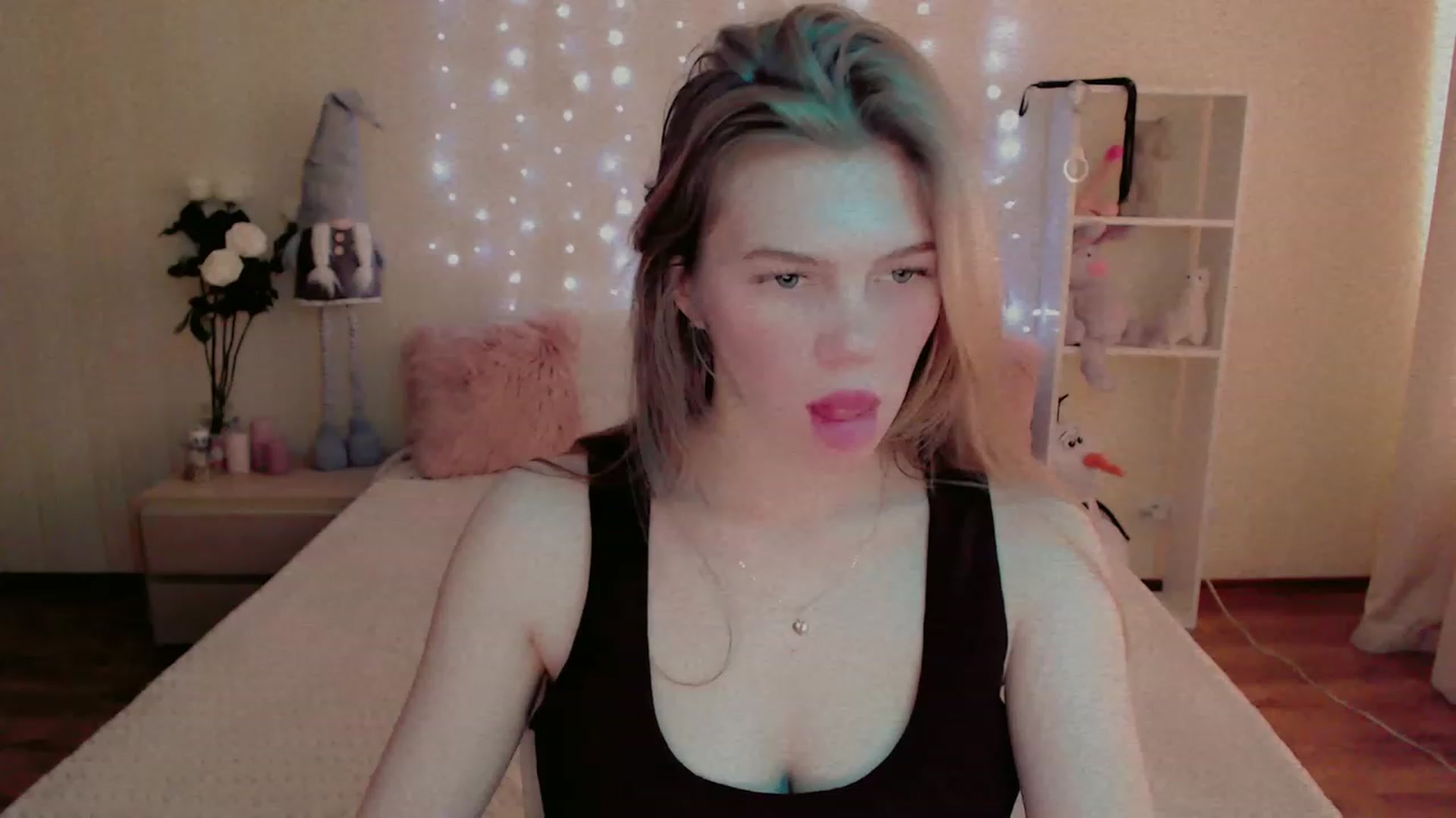 Gallery image thumbnail from Lina_69's myfreecams stream on, 02/11/2023, 11:20 image 9 of 20
