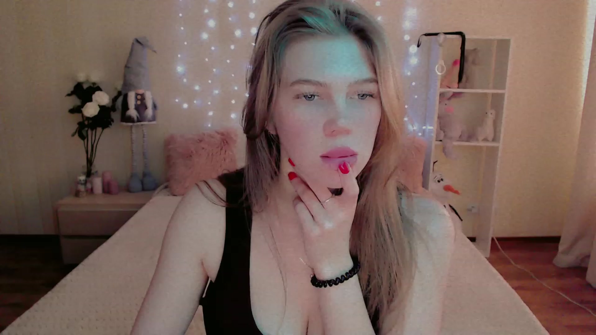 Gallery image thumbnail from Lina_69's myfreecams stream on, 02/11/2023, 11:20 image 15 of 20