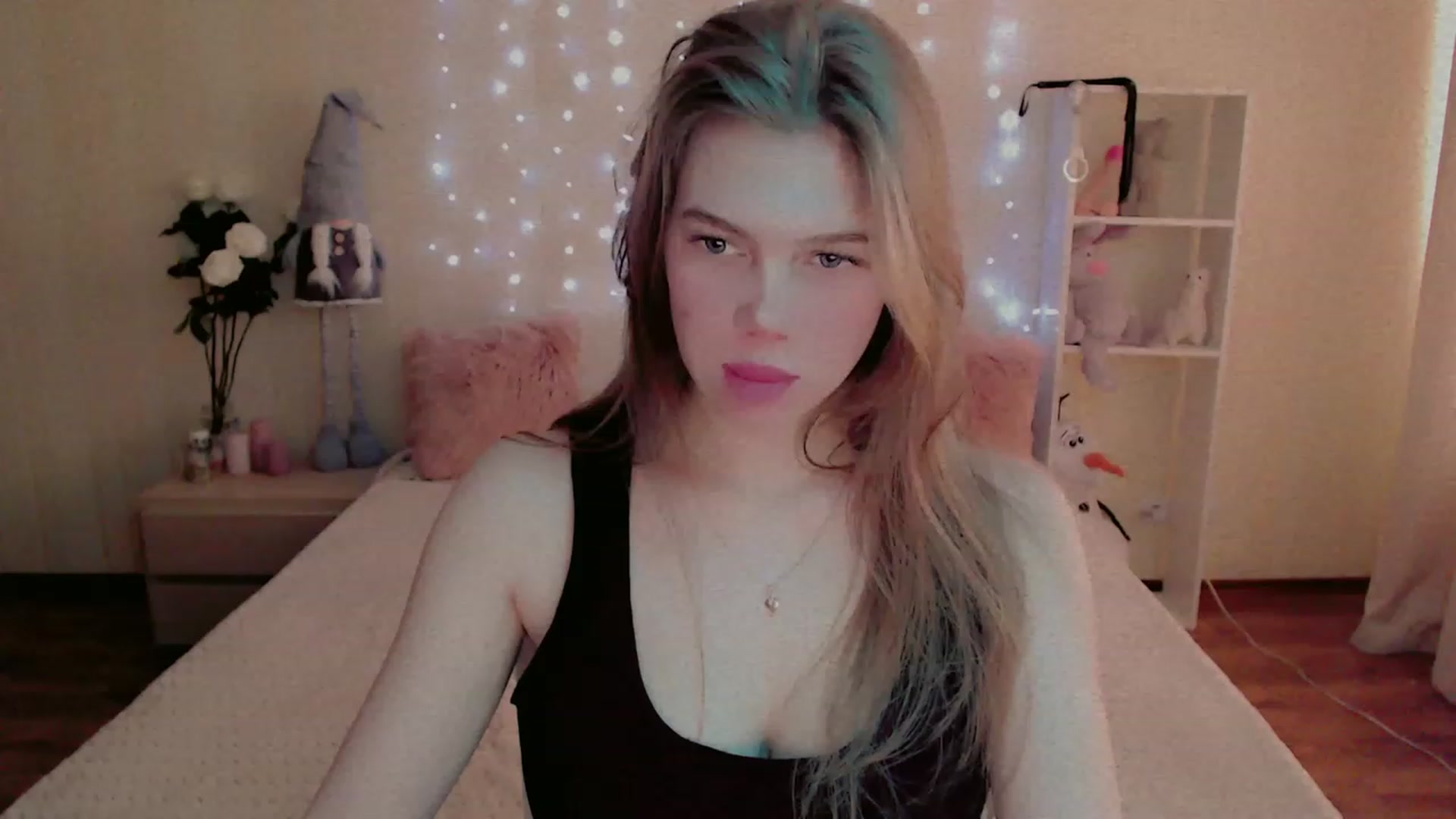 Gallery image thumbnail from Lina_69's myfreecams stream on, 02/11/2023, 11:20 image 16 of 20