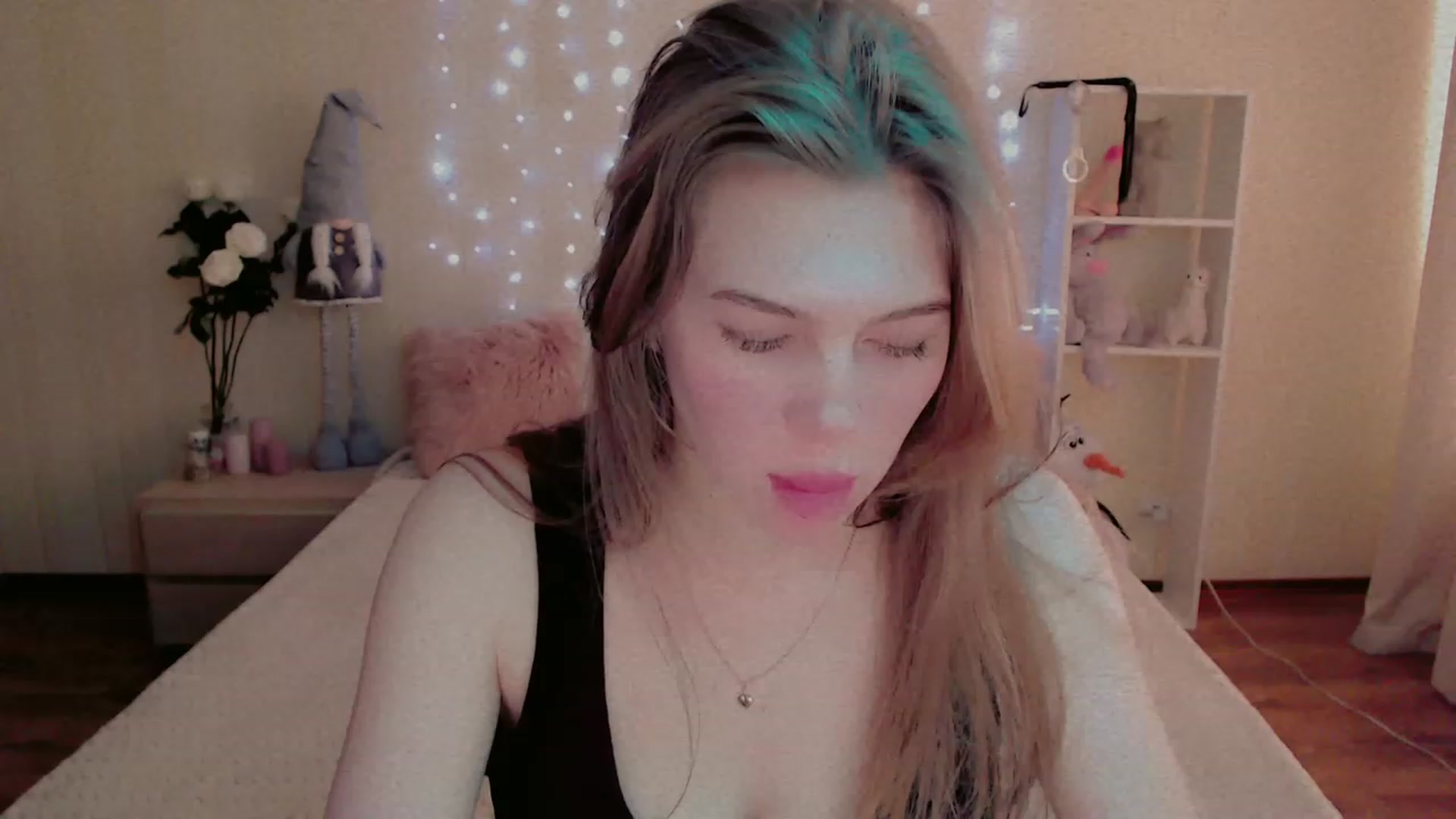 Gallery image thumbnail from Lina_69's myfreecams stream on, 02/11/2023, 11:20 image 12 of 20