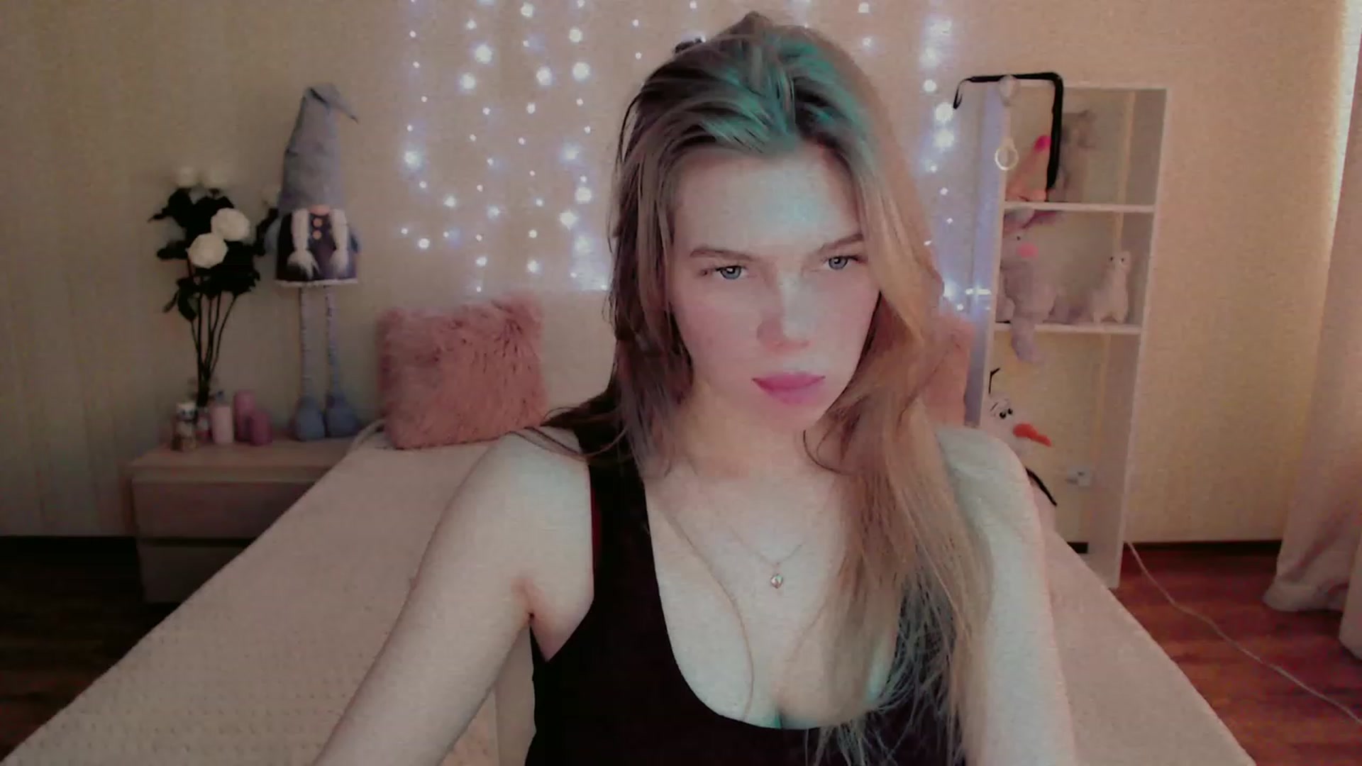 Gallery image thumbnail from Lina_69's myfreecams stream on, 02/11/2023, 11:20 image 19 of 20