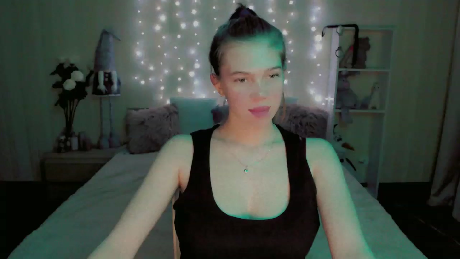 Gallery image thumbnail from Lina_69's myfreecams stream on, 02/11/2023, 17:46 image 1 of 20