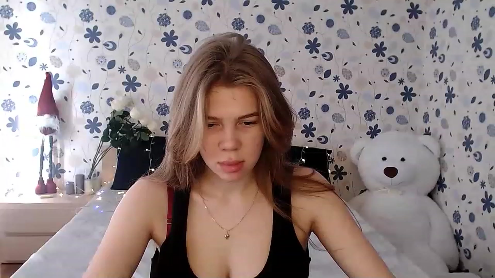 Gallery image thumbnail from Lina_69's myfreecams stream on, 02/12/2023, 11:05 image 12 of 20