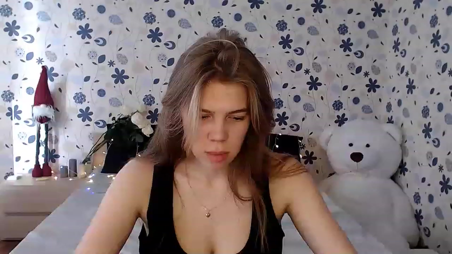 Gallery image thumbnail from Lina_69's myfreecams stream on, 02/12/2023, 11:05 image 17 of 20