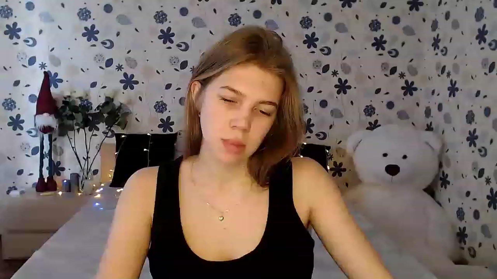 Gallery image thumbnail from Lina_69's myfreecams stream on, 02/12/2023, 12:50 image 19 of 20