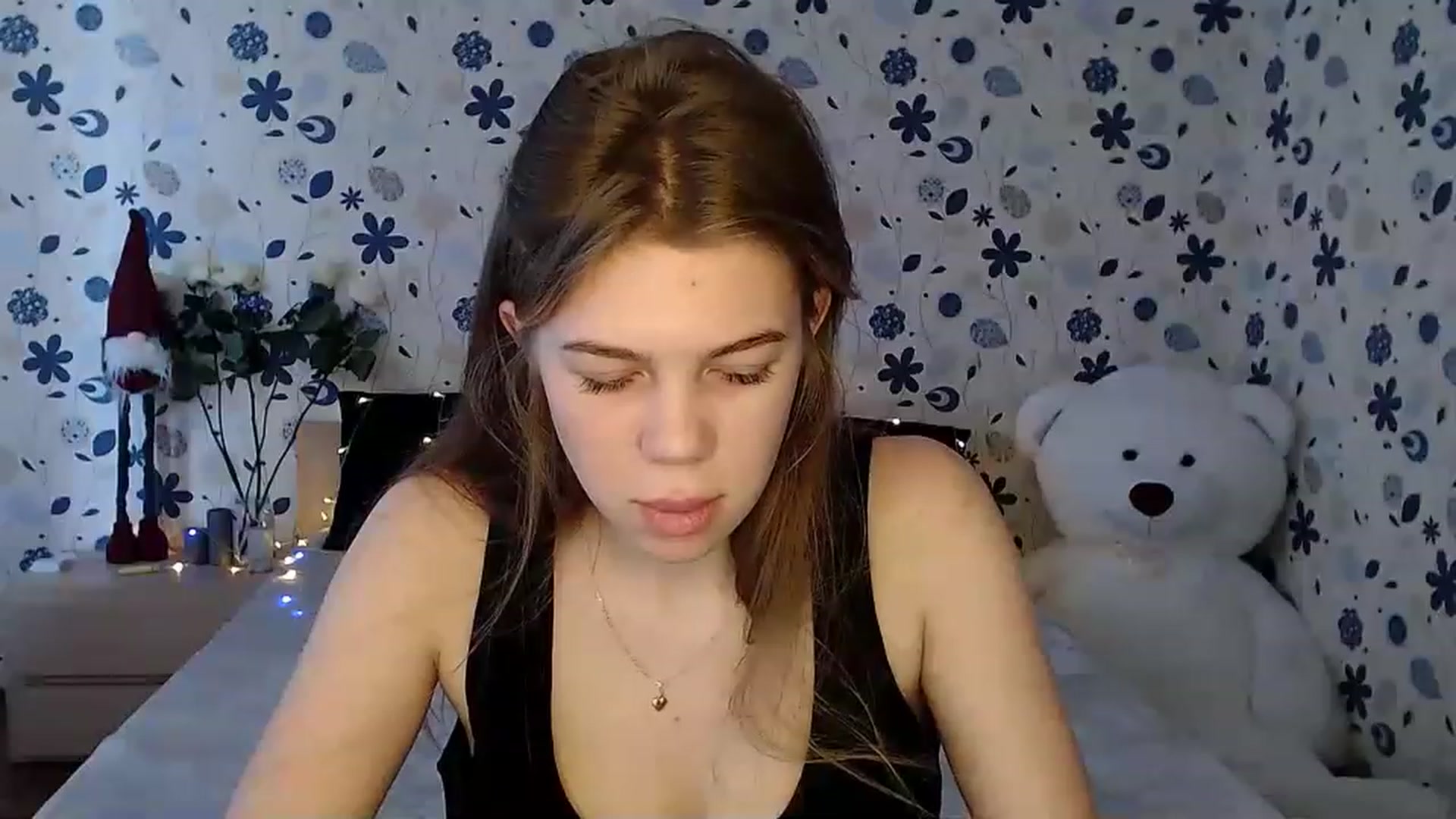 Gallery image thumbnail from Lina_69's myfreecams stream on, 02/12/2023, 13:11 image 10 of 20