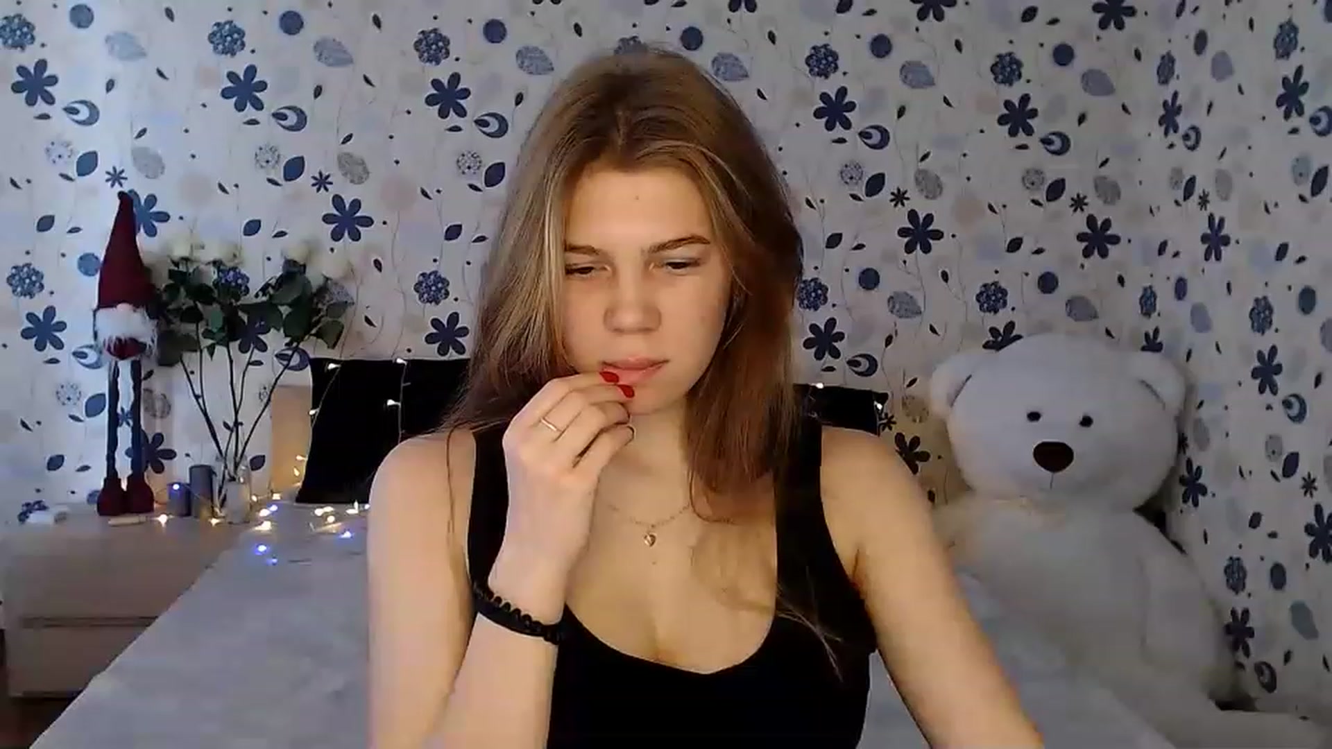 Gallery image thumbnail from Lina_69's myfreecams stream on, 02/12/2023, 13:11 image 13 of 20