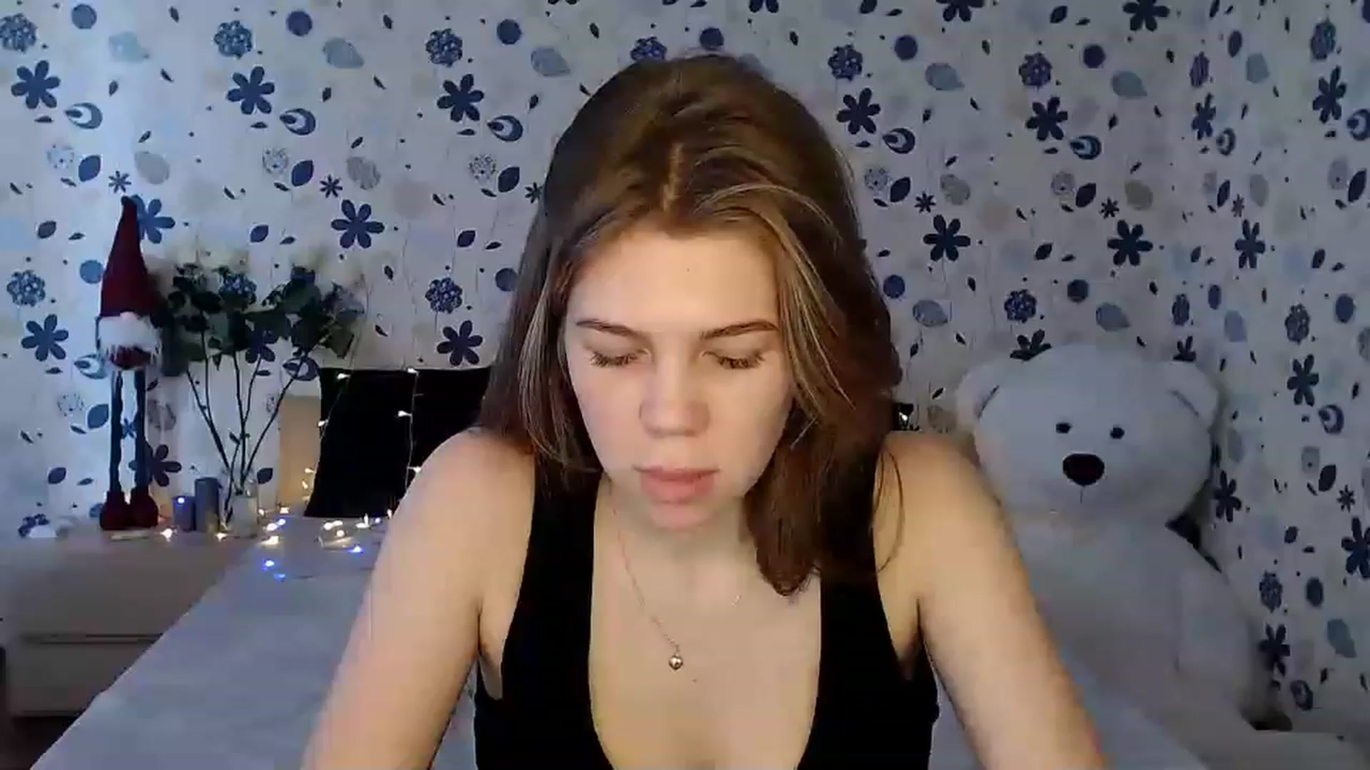 Gallery image thumbnail from Lina_69's myfreecams stream on, 02/12/2023, 13:11 image 7 of 20