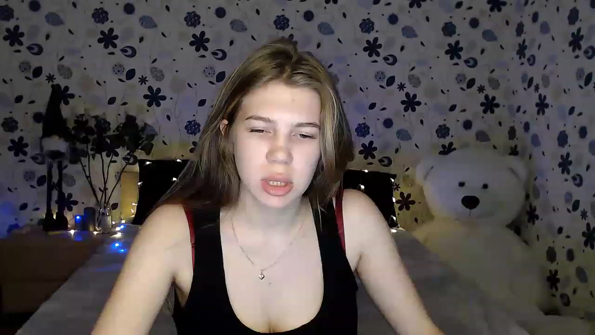 Gallery image thumbnail from Lina_69's myfreecams stream on, 02/12/2023, 17:18 image 3 of 20