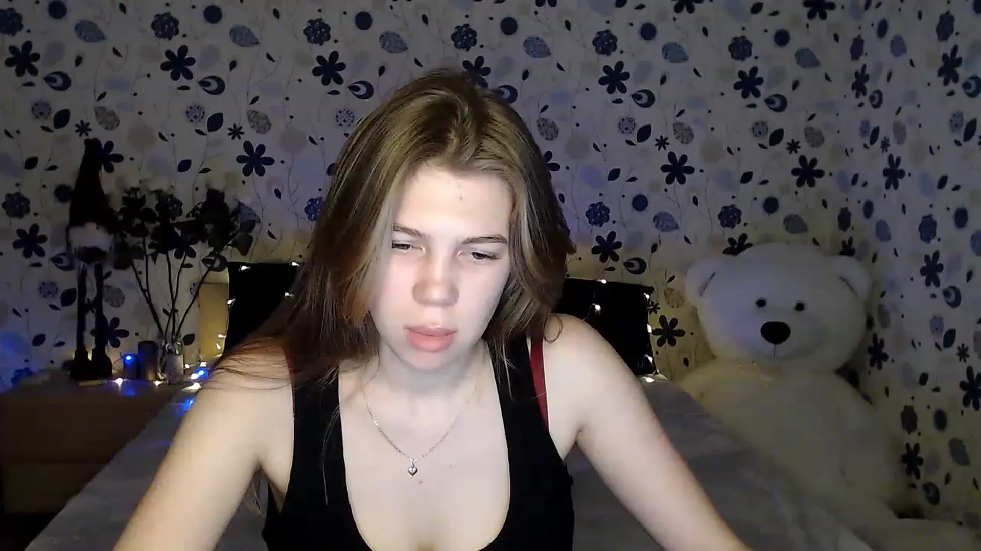 Gallery image thumbnail from Lina_69's myfreecams stream on, 02/12/2023, 17:18 image 6 of 20