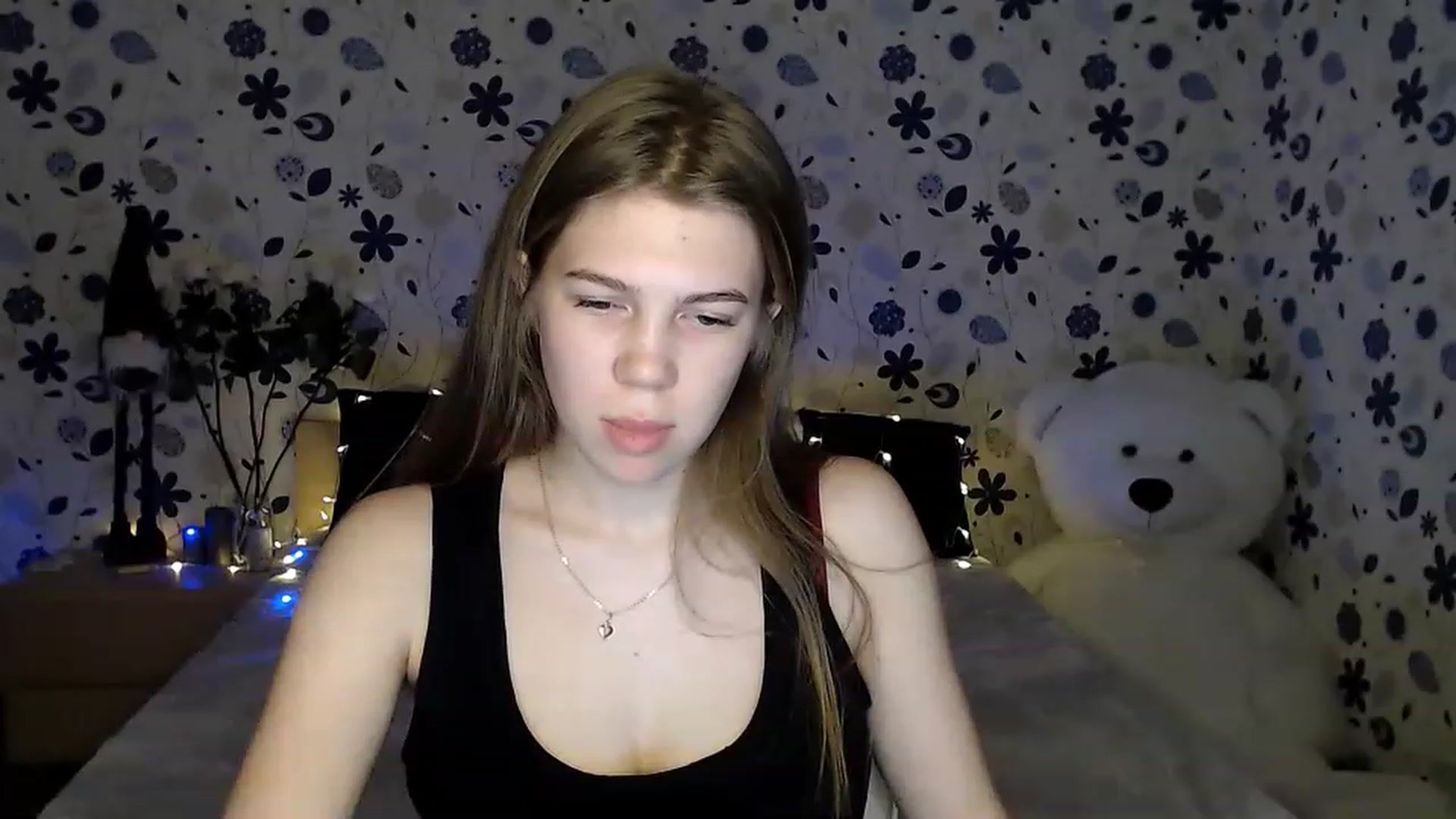 Gallery image thumbnail from Lina_69's myfreecams stream on, 02/12/2023, 17:18 image 16 of 20