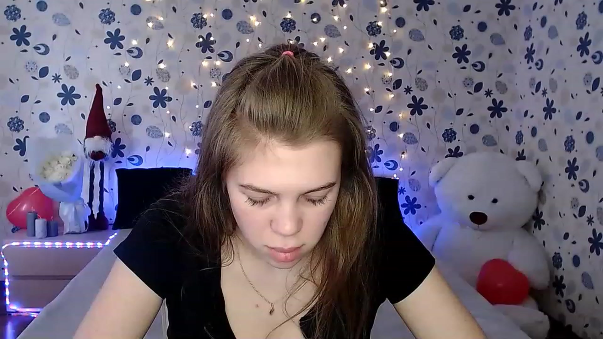Gallery image thumbnail from Lina_69's myfreecams stream on, 02/19/2023, 12:30 image 5 of 20