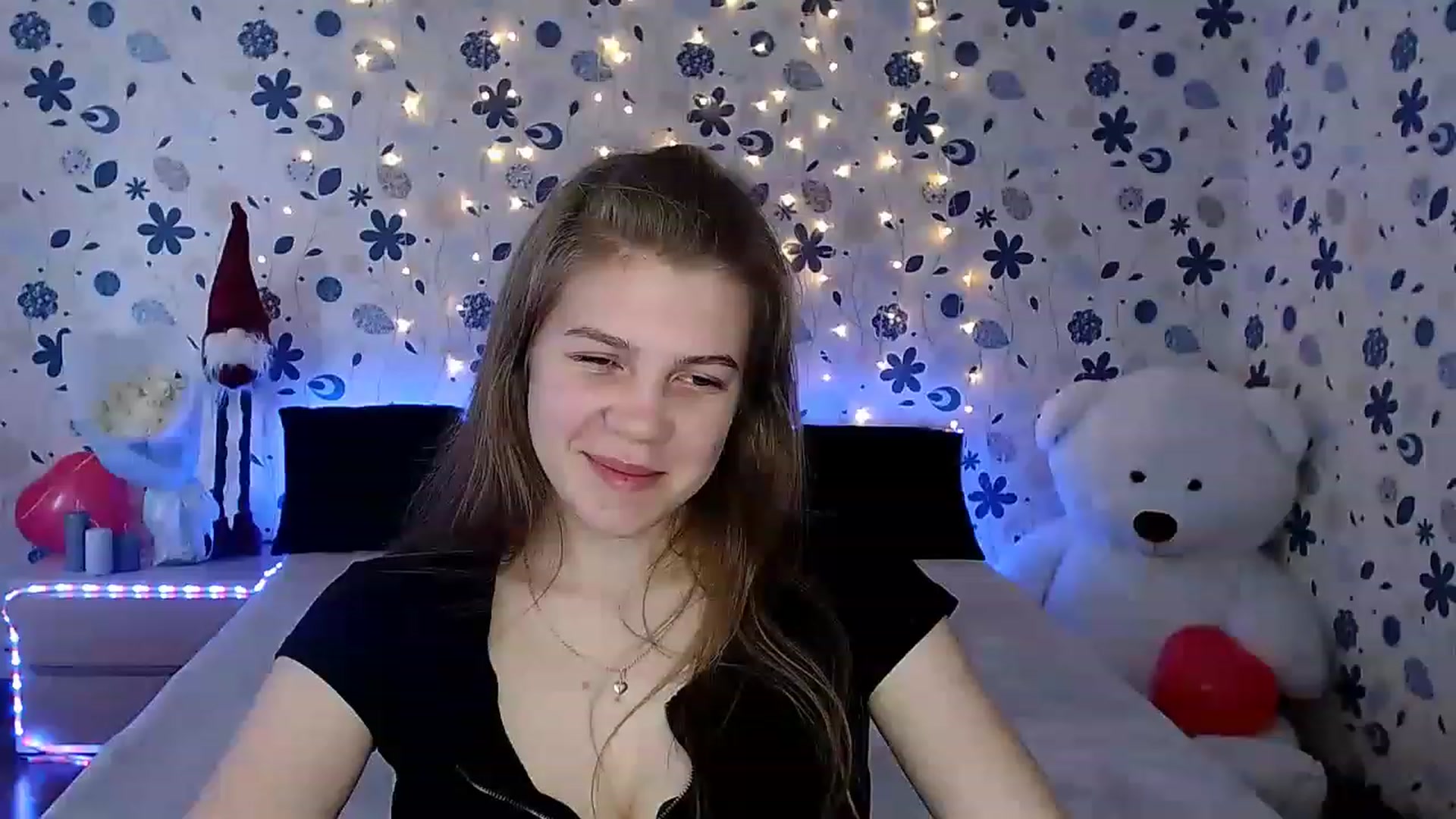 Gallery image thumbnail from Lina_69's myfreecams stream on, 02/19/2023, 12:30 image 12 of 20