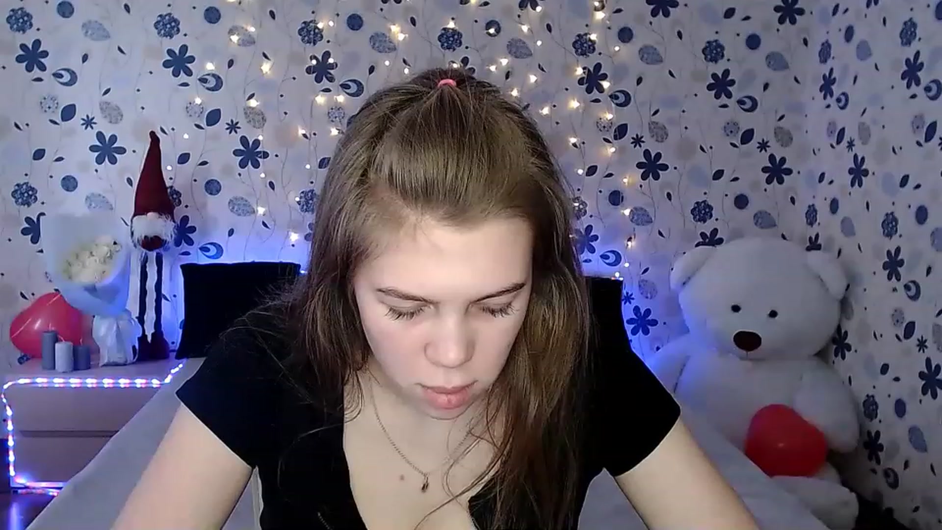 Gallery image thumbnail from Lina_69's myfreecams stream on, 02/19/2023, 12:30 image 6 of 20