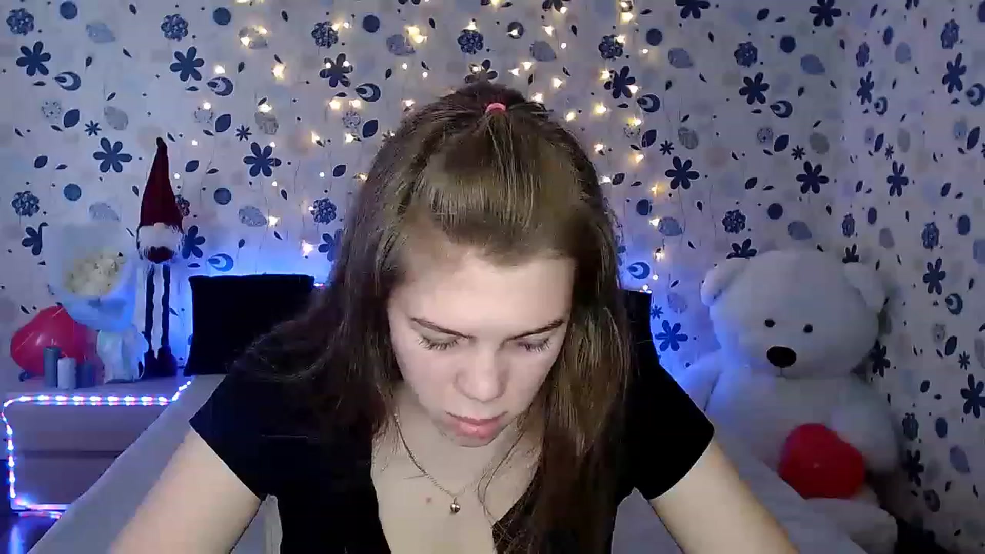 Gallery image thumbnail from Lina_69's myfreecams stream on, 02/19/2023, 12:30 image 17 of 20